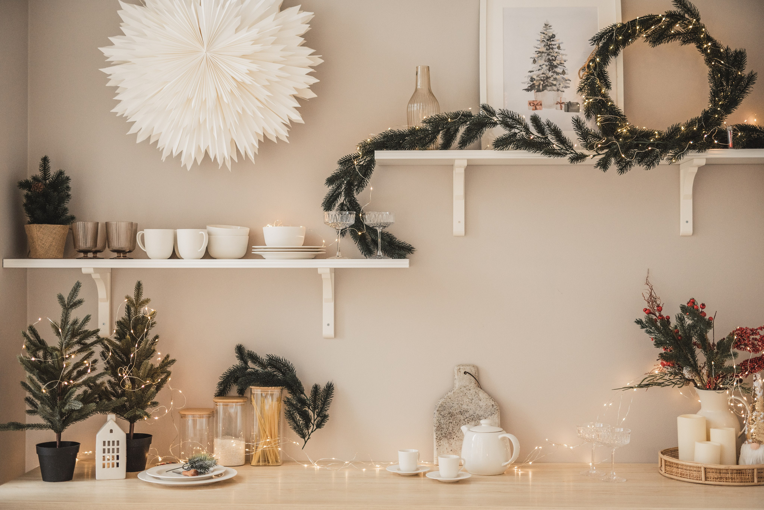 Fotostudijas Ziemassvētku Dekors – Maģiska svētku fotosesijas atmosfēra Rīgā. Fotostudija VEF Rīga