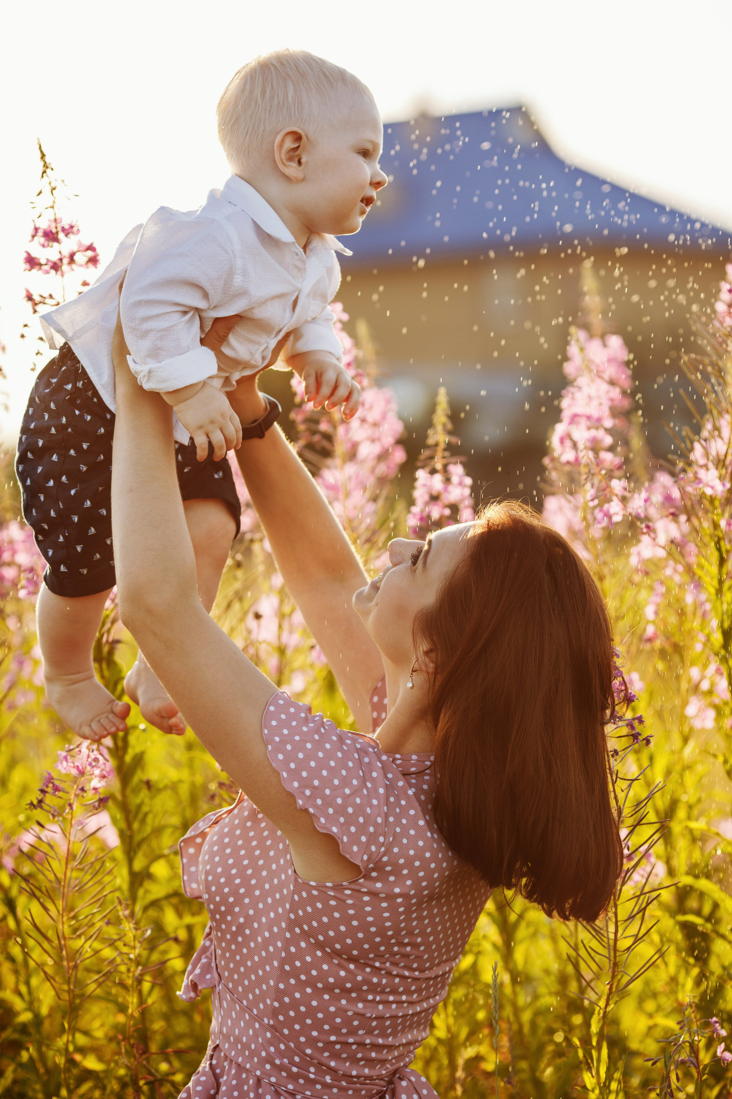 Outdoor First Birthday Photoshoot – Fun & Playful Moments. Alisa Tant — Family and newborn photographer Bucks County, Montgomery county, Philadelphia, NJ