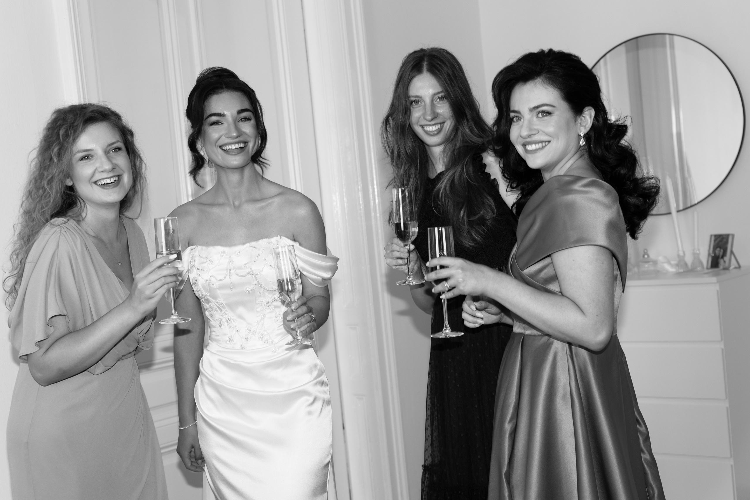 Elegant Castle Wedding in Austria | Alwin & Ruth’s Fairytale Celebration. Wedding photographer and videographer based in Timisoara, Romania