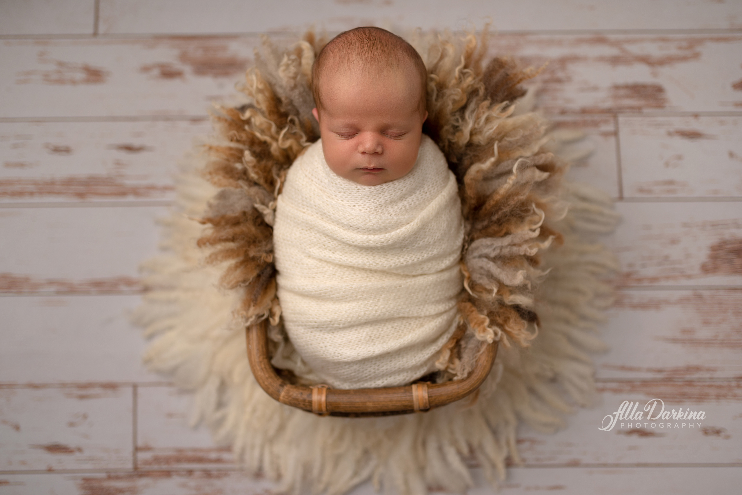 Newborn session price guide. Newborn and family photographer. Hills District. Sydney