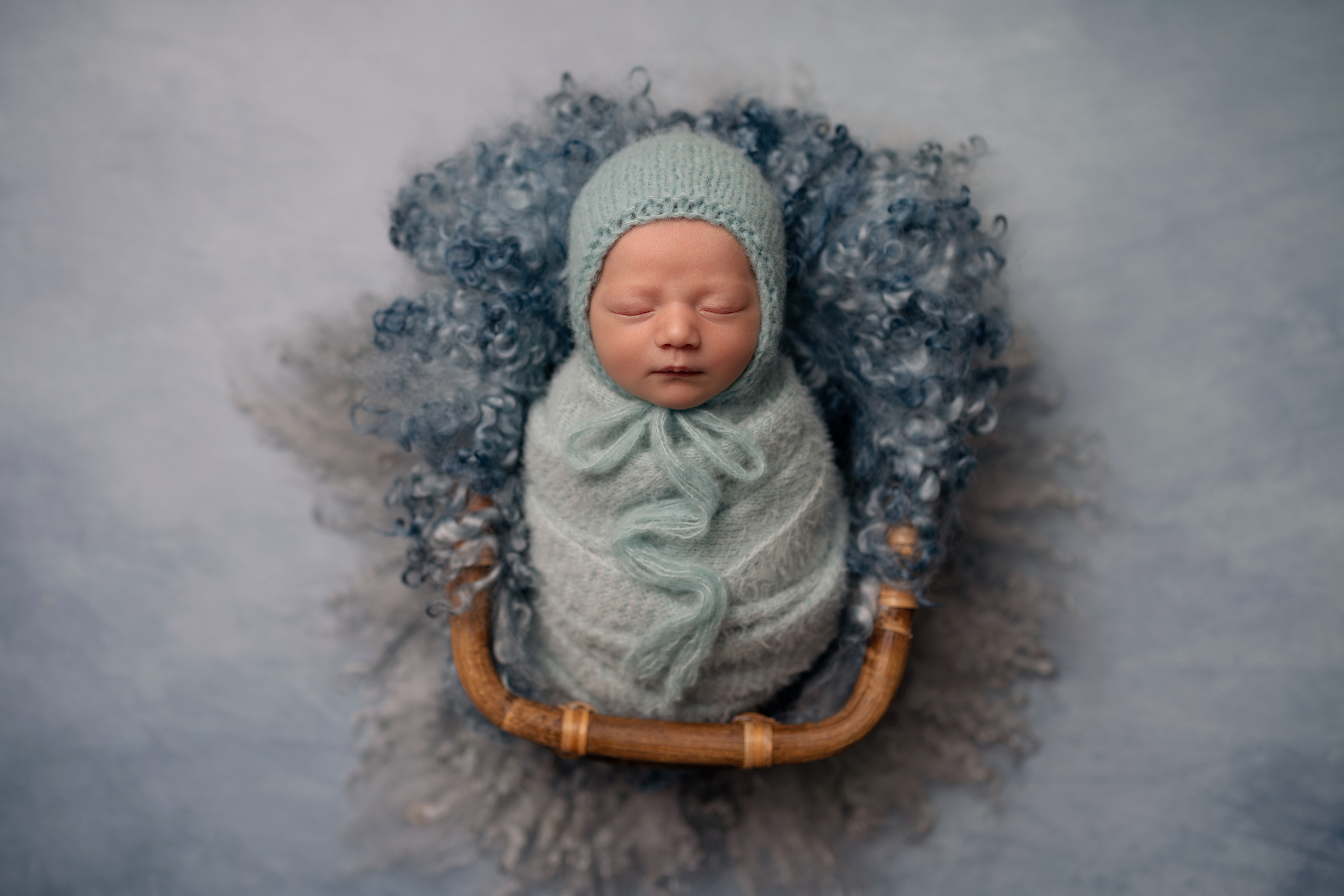 Newborn session price guide. Newborn and family photographer. Hills District. Sydney