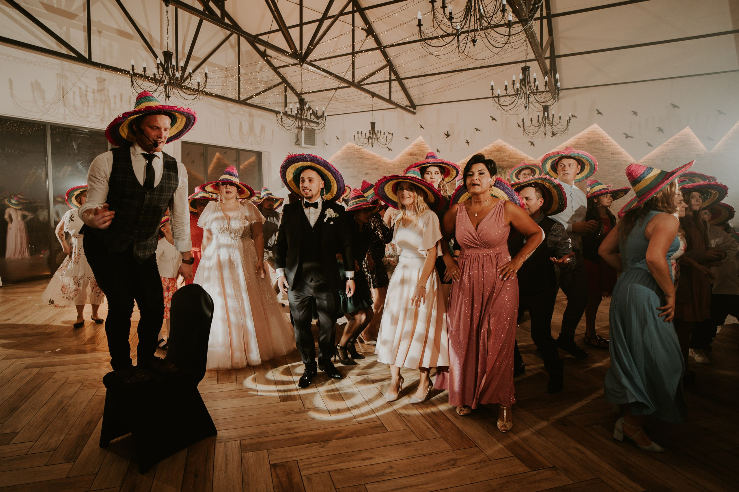 Trzy Drzewa: wspaniała uroczystość Wiktorii i Kamila. Karkowskafoto - fotografia miłości