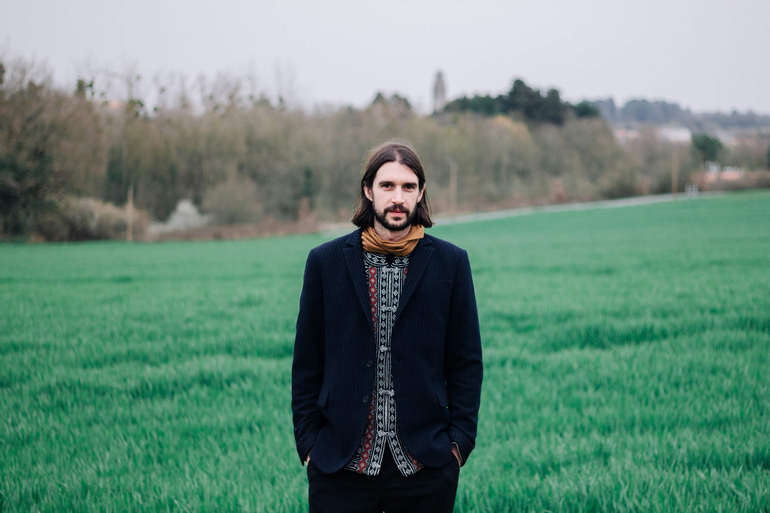 Photos d’artiste Alexis Paul. Photographe professionnelle à Poitiers, Tours et Châtellerault | Studio photo entre Poitiers et Tours – portraits, familles, entreprises, ma