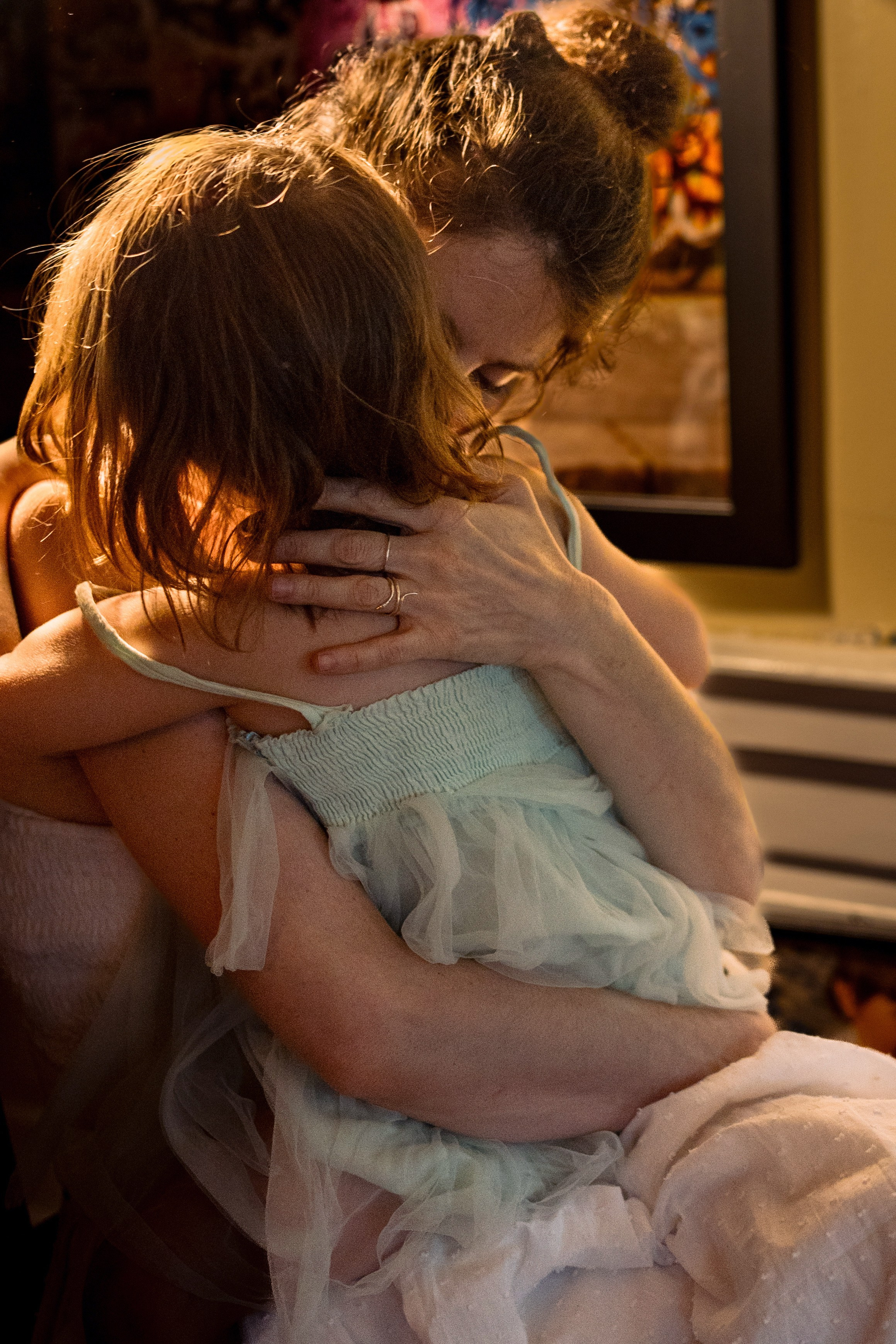 Family Photoshoot at Home in Philadelphia – Warm & Candid. Alisa Tant — Family and newborn photographer Bucks County, Montgomery county, Philadelphia, NJ