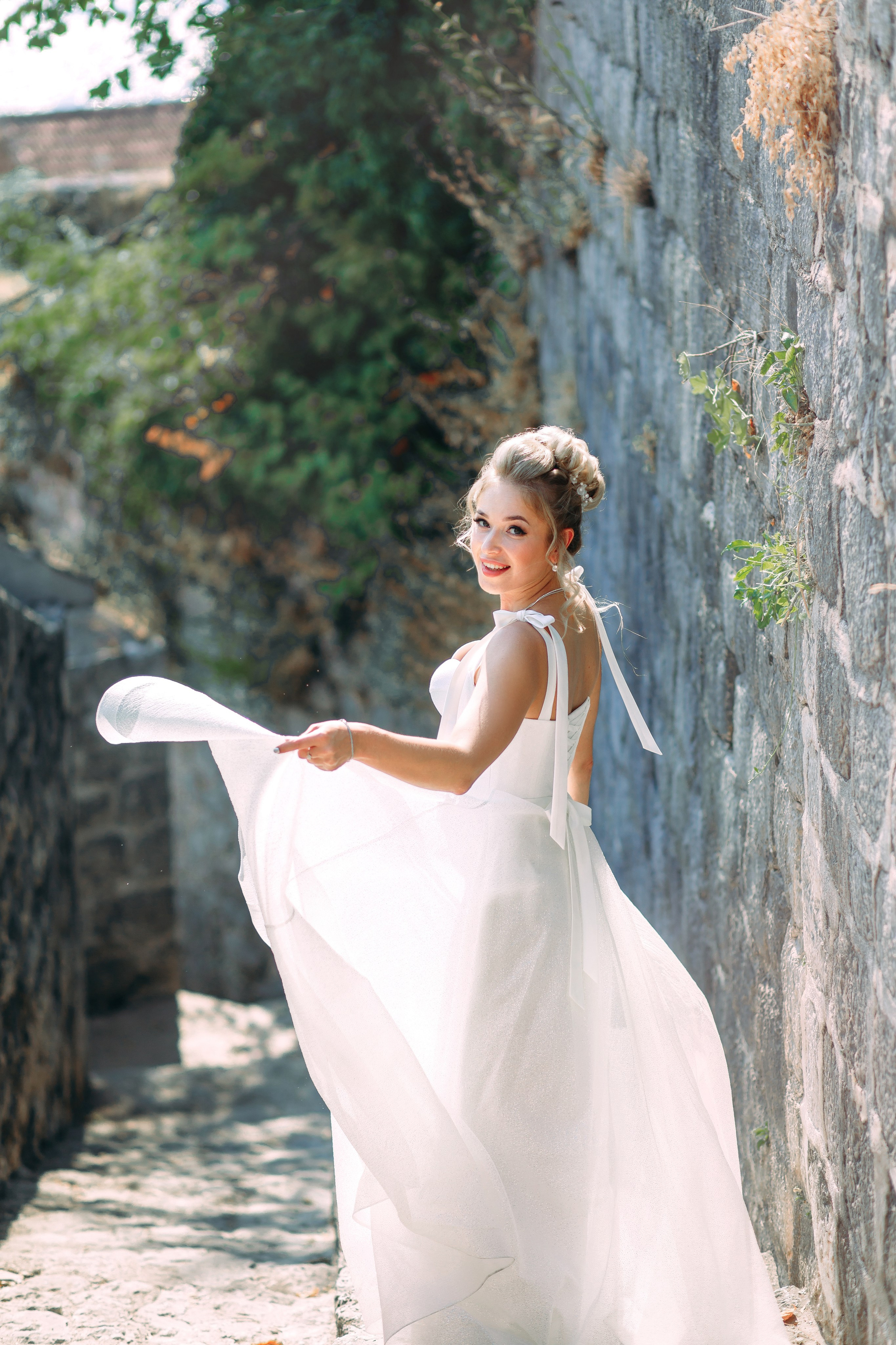Wedding makeup artist hairdresser in Montenegro. Makeup artist and hairdresser in Montenegro Nadia Lia