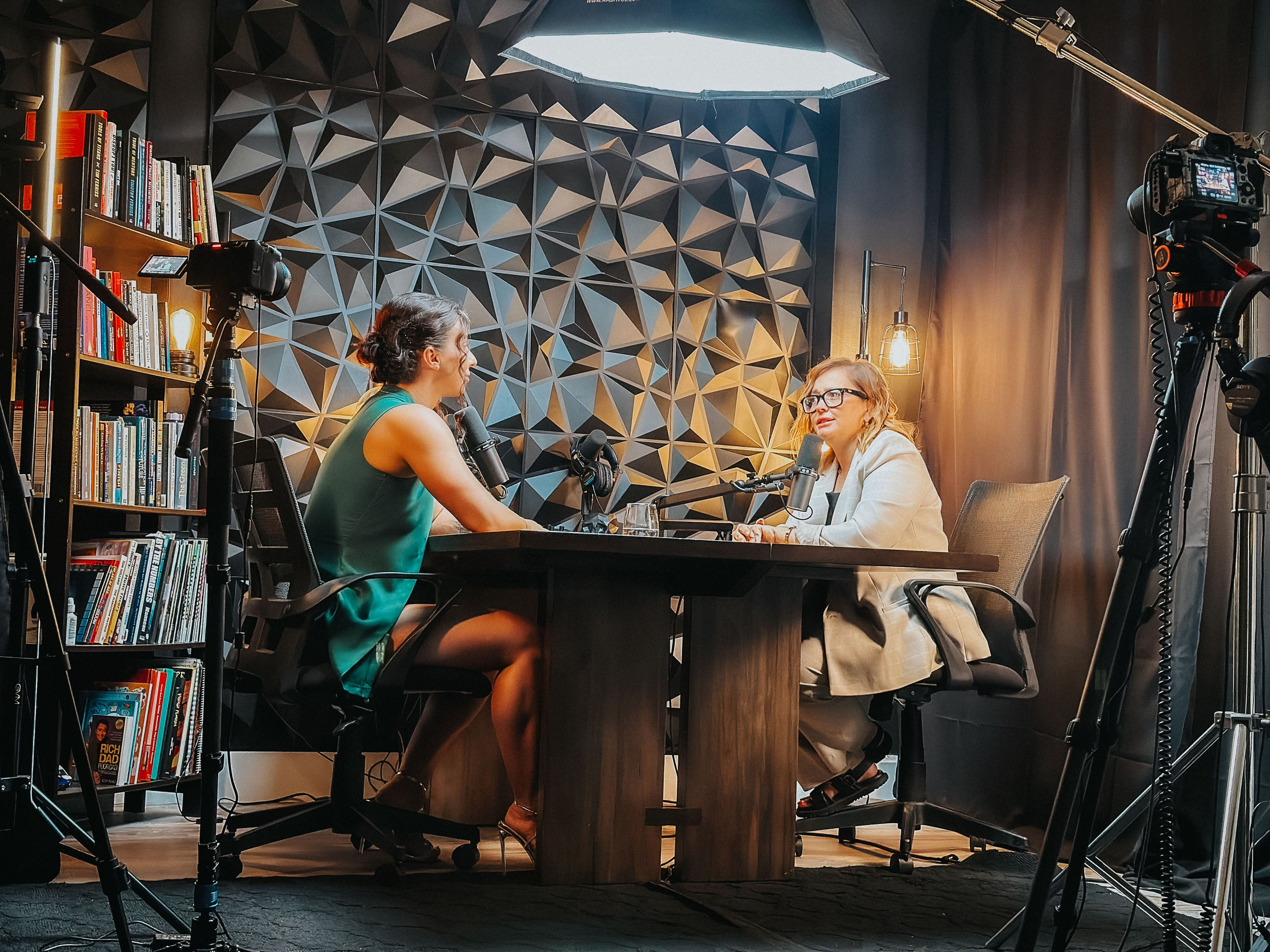 Как помочь дочери добиться успеха и собрать 1 млн подписчиков. ИРА И ЯСЯ. ON THE VIBE OF SUCCESS — A blog about extraordinary people with Kristi