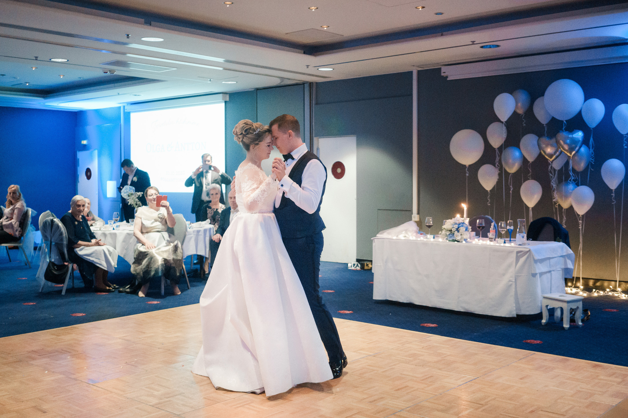 Häävalokuvaaja Johanneksen kirkko, Radisson blue