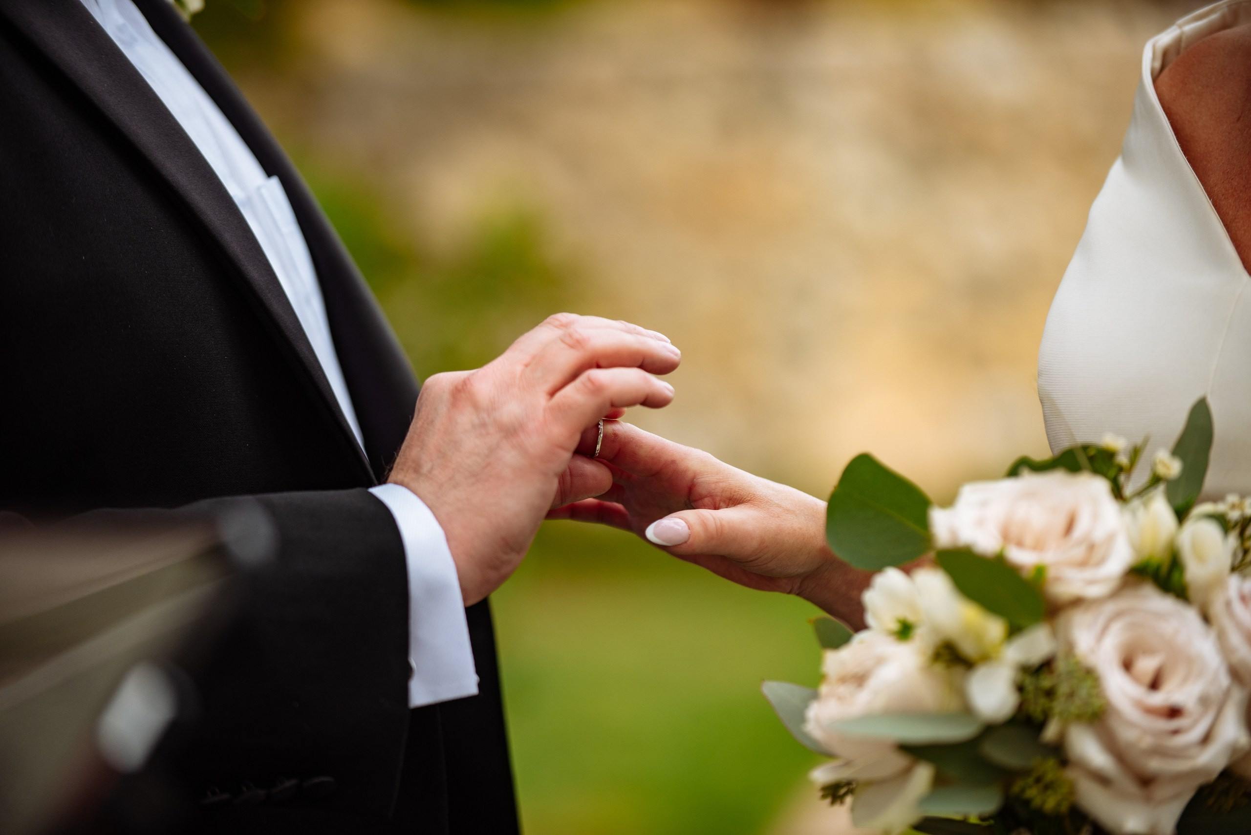 Fotografías de Bodas en Barcelona: Capturando Momentos Espontáneos y E. Fotógrafa Ekaterina Gasanova - sesiones de fotos en Barcelona