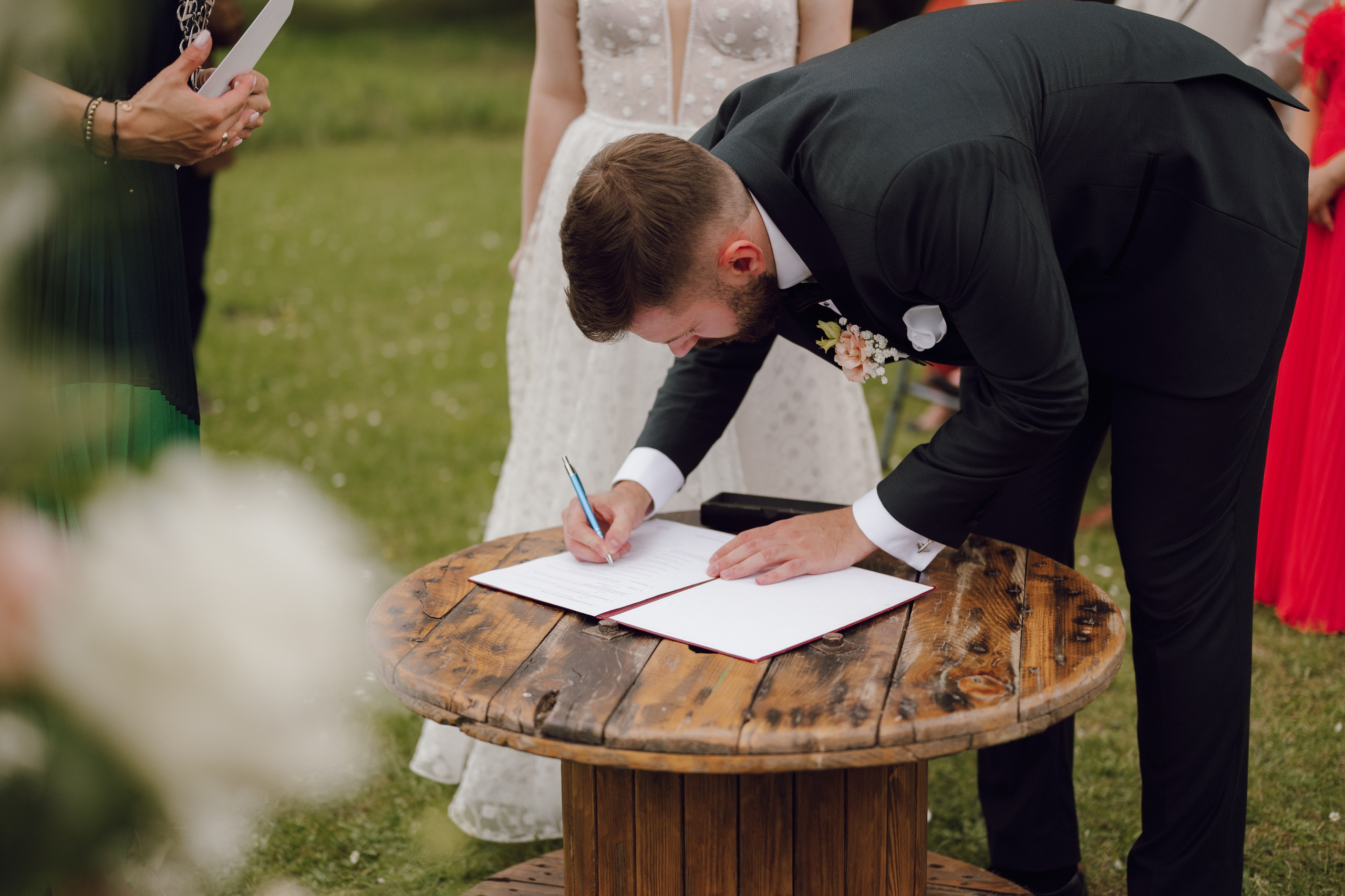 Kasia & Kuba | Wesele w stodole Owczarnia. Ślubny fotograf Poznań | Oliwia Makara