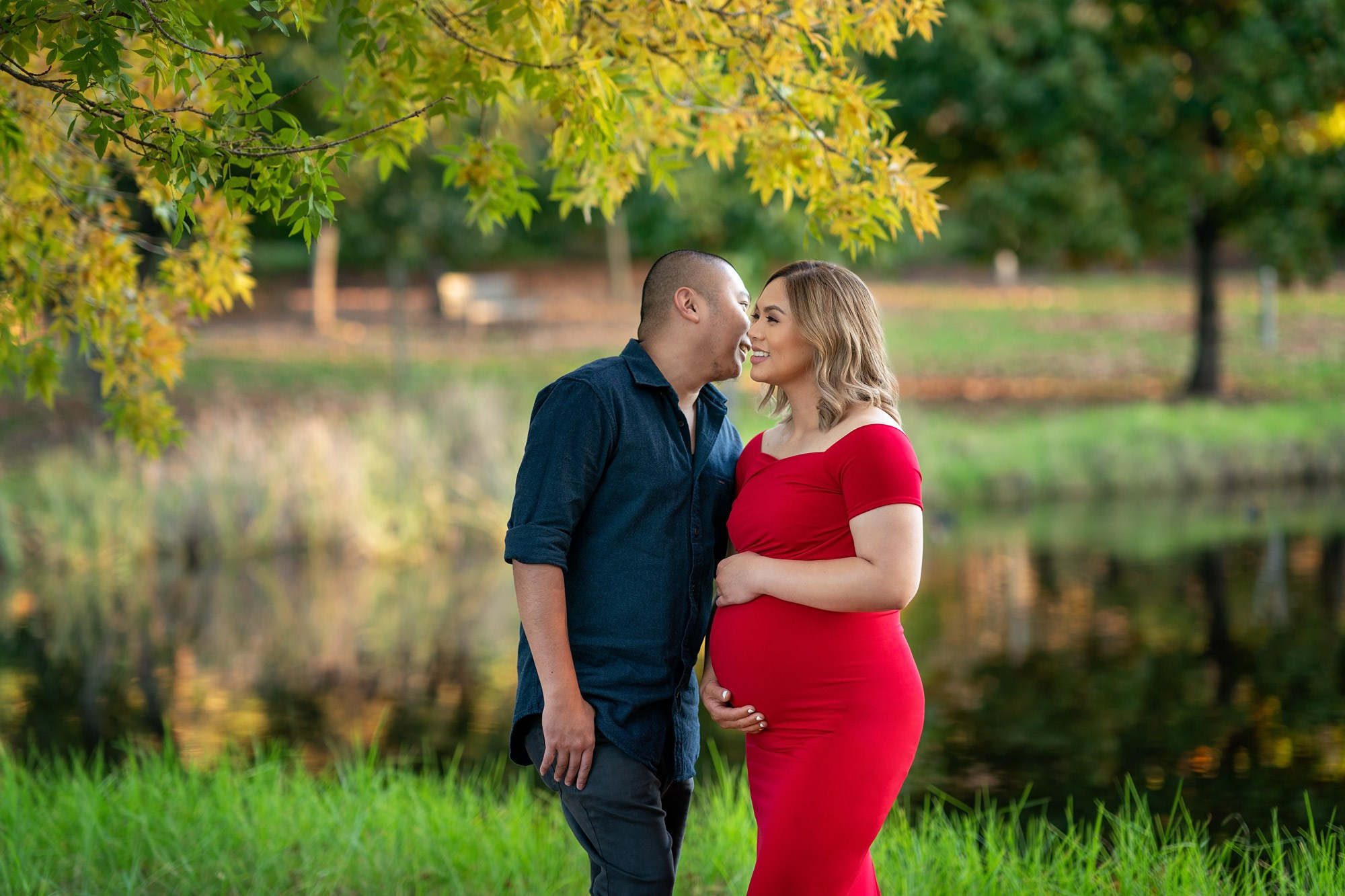 Best Maternity pregnancy photographer in Sydney, park photo shoot