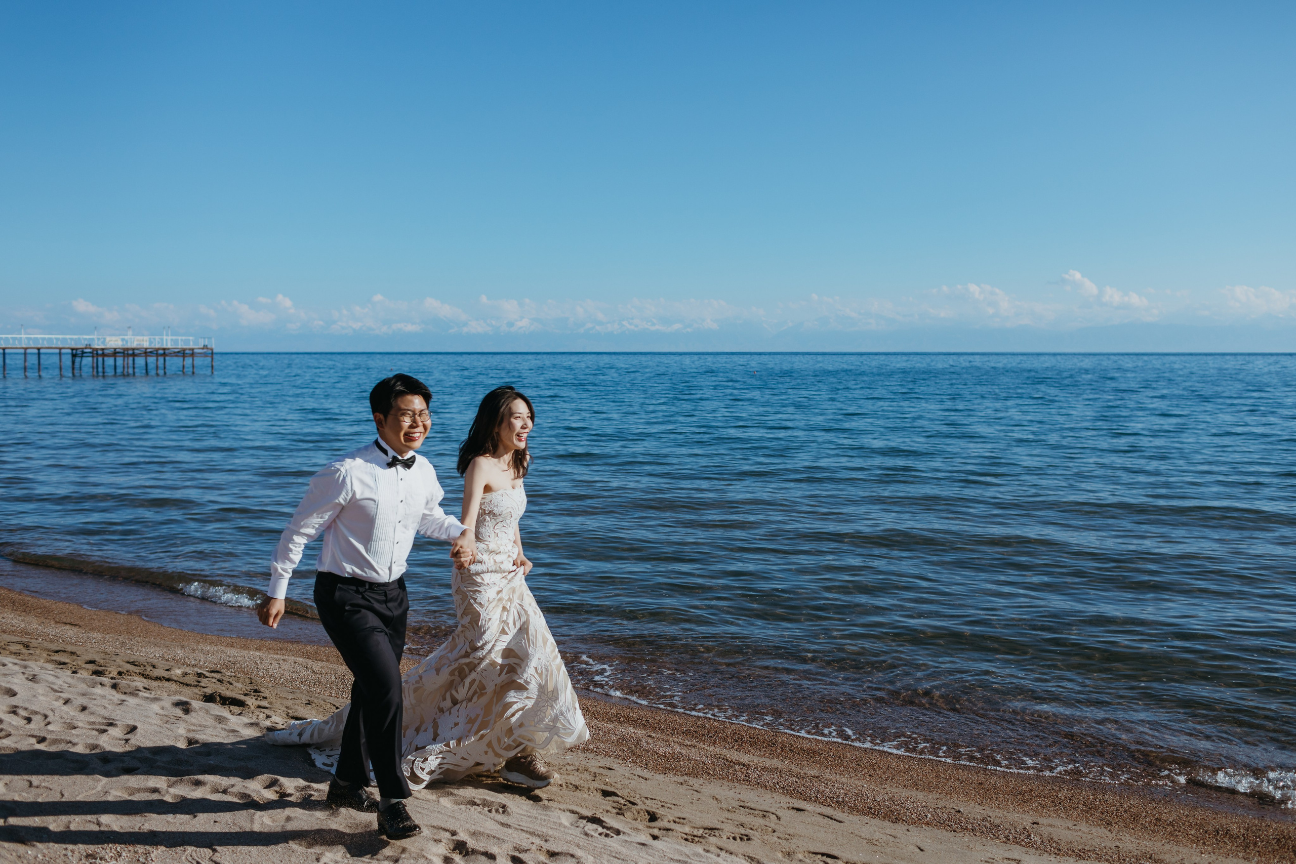 Чесан и Лиса (South Korea) — свадебная фотосессия на Иссык-Куле, пансионат “Каприз” | Chisun & Lisa — Issyk-Kul Lake wedding photos, Capriz. Фотограф в Бишкеке Оксана Шувалова