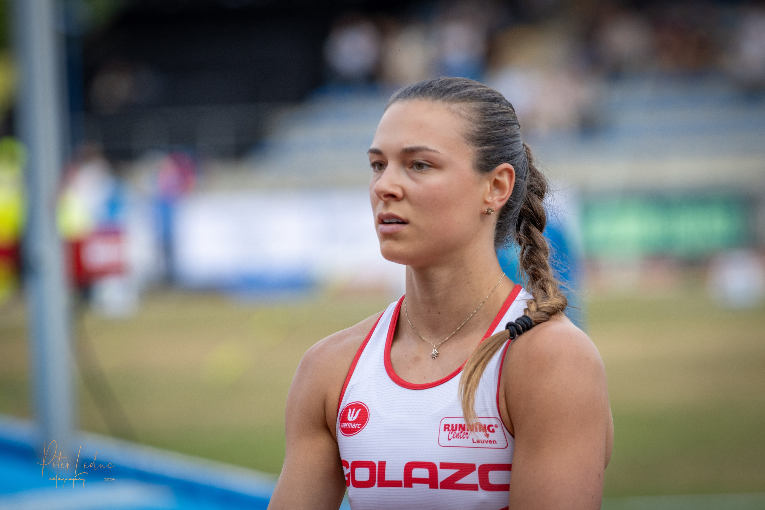 Nacht van de Atletiek. Peter Leduc is een passionele hobbyfotograaf uit België, gespecialiseerd in creatieve fotografie, visuele verhalen en unieke fotoprojecten