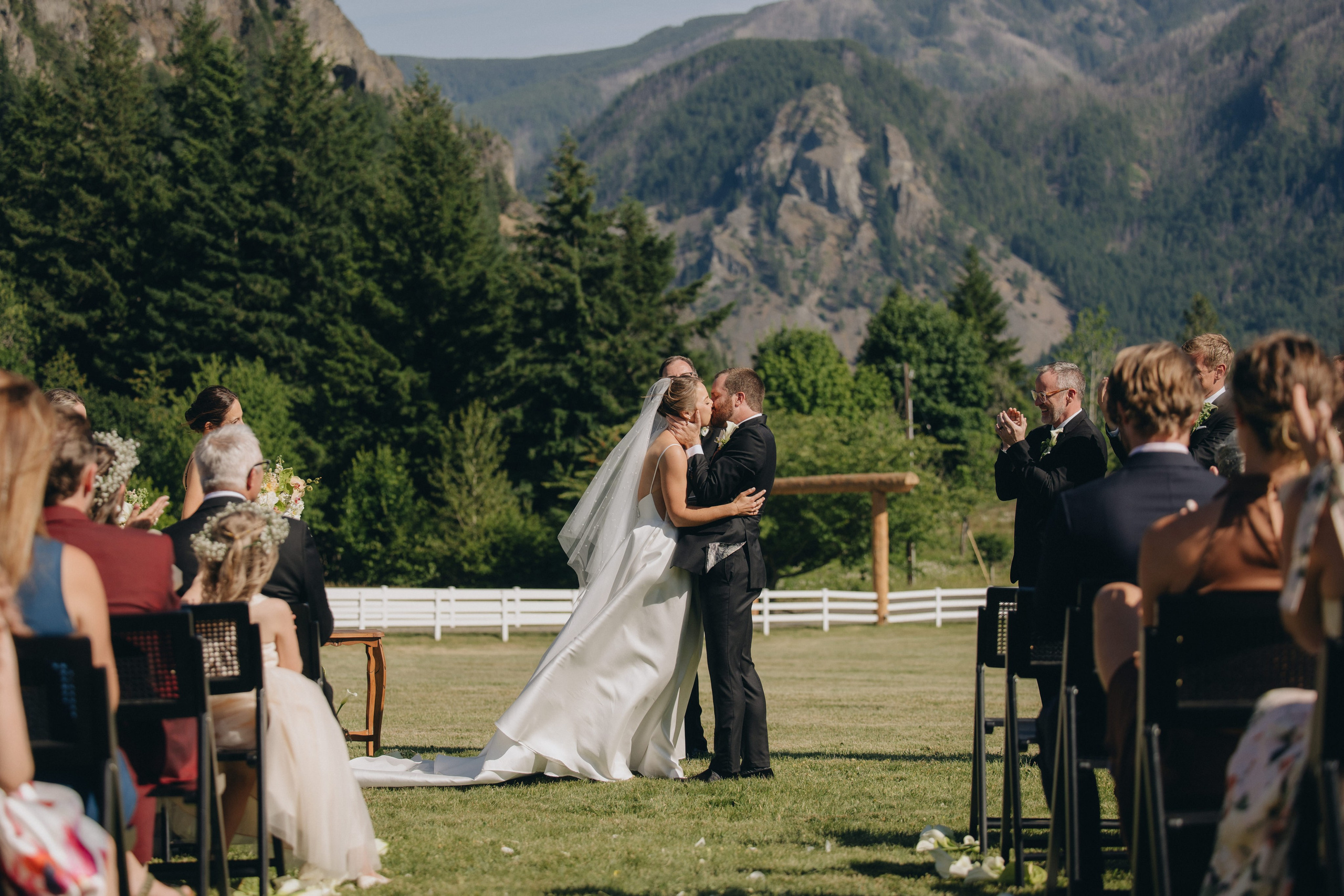 Wedding ceremony at Wind Mountain Ranch in the Columbia River Gorge