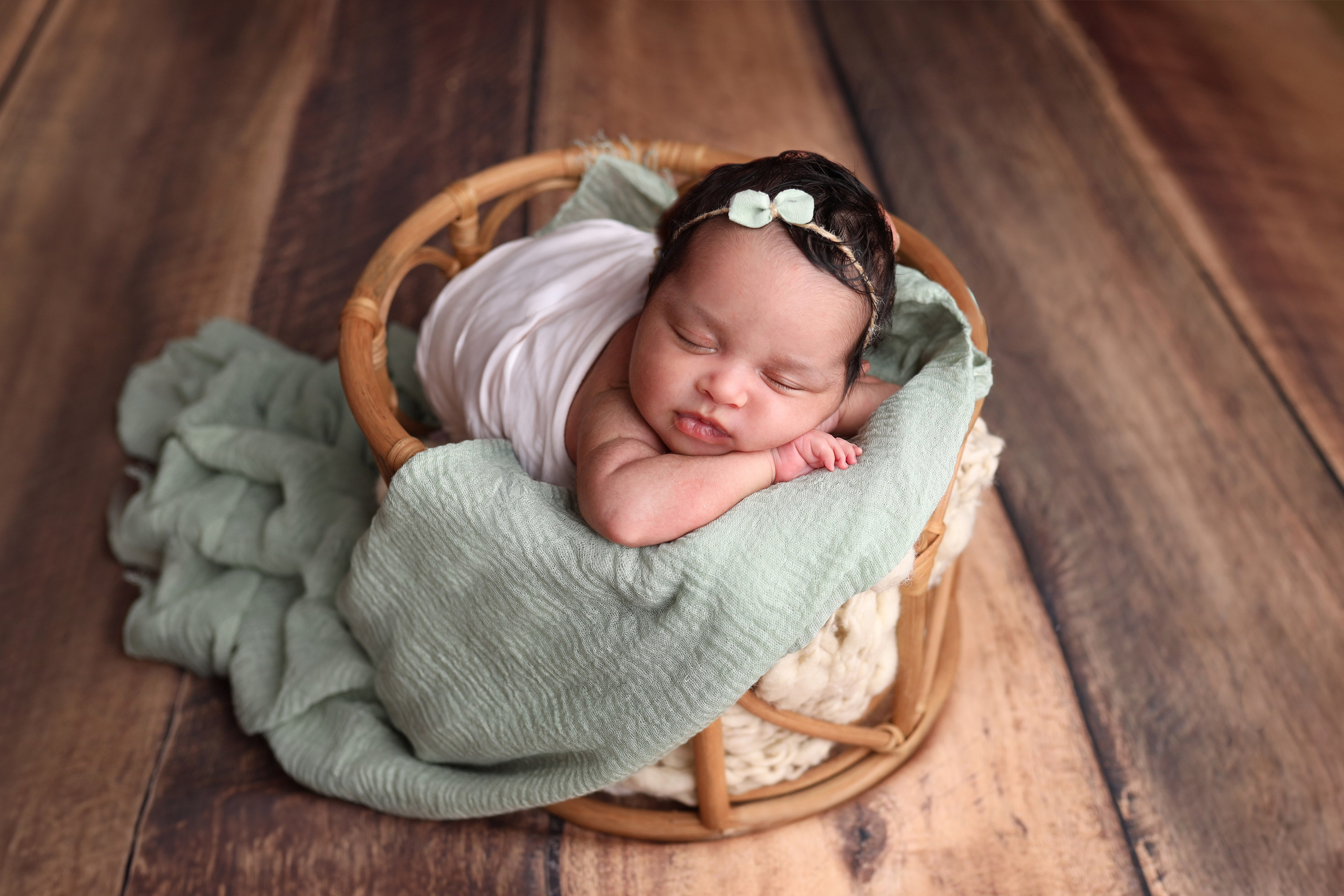 Newborn photoshoot. Wedding and family photographer in Altea, Valencia, Alicante, Benidorm