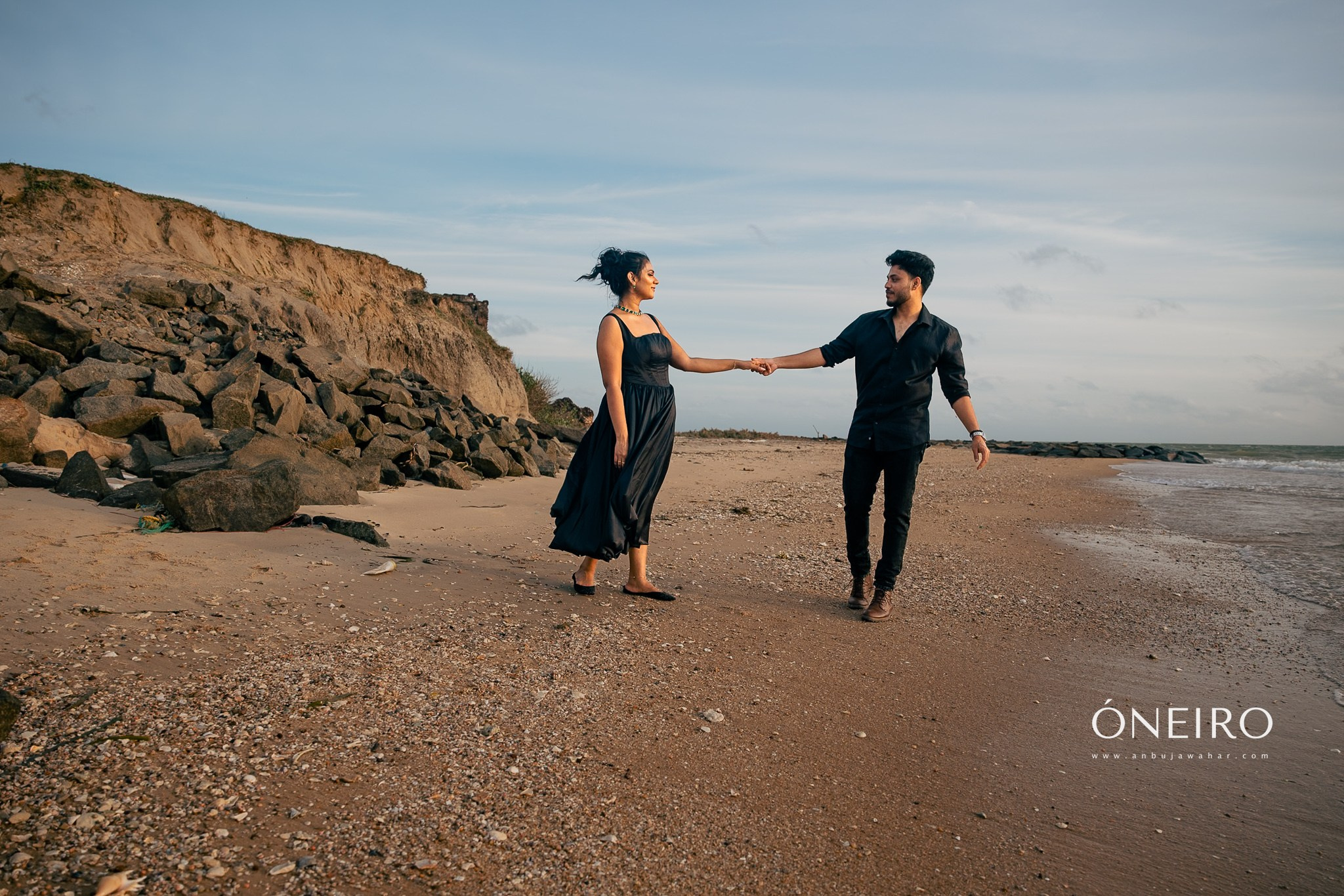 Pre wedding photography: Doric Bungalow in Arippu, Mannar, Sri Lanka