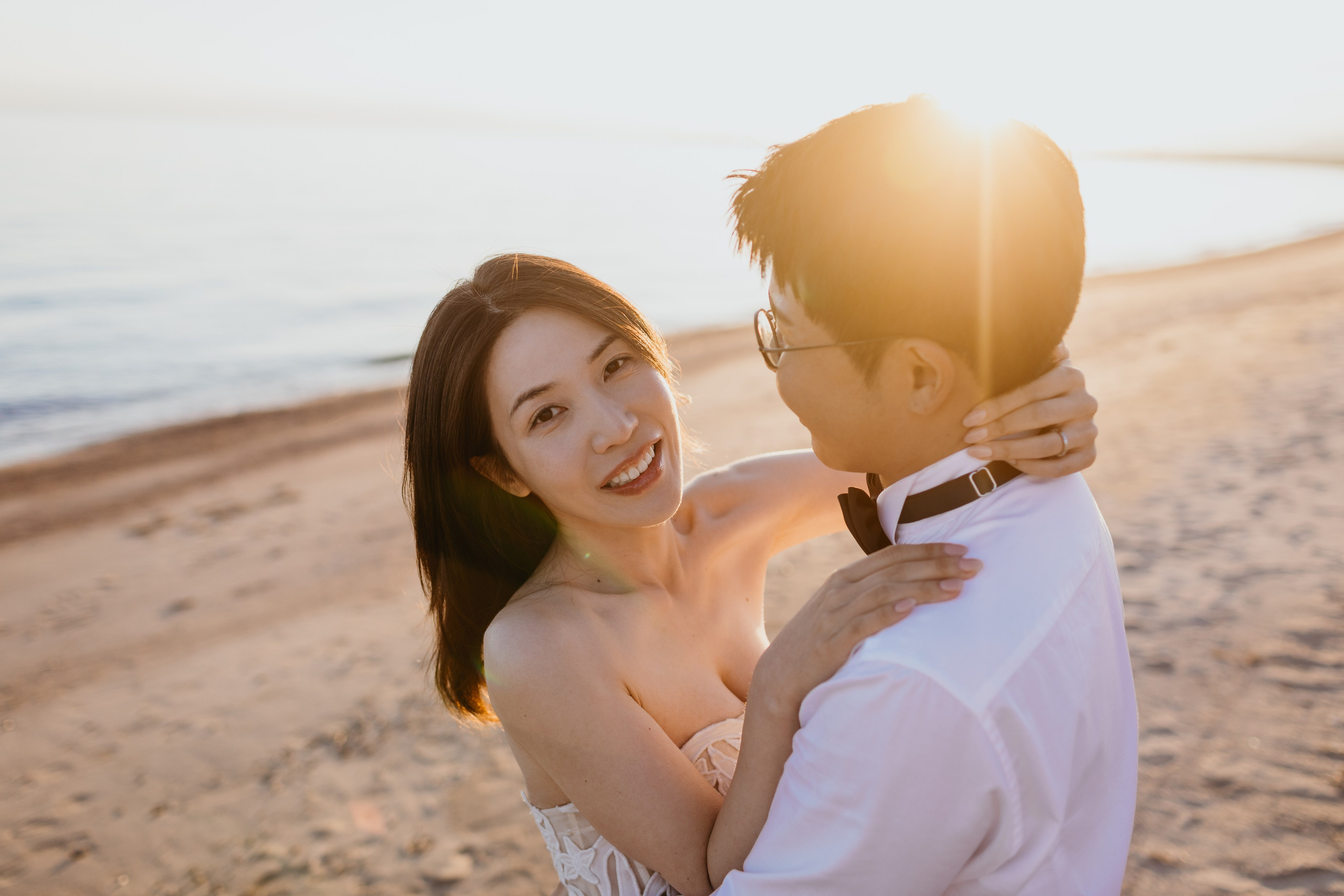 Чесан и Лиса (South Korea) — свадебная фотосессия на Иссык-Куле, пансионат “Каприз” | Chisun & Lisa — Issyk-Kul Lake wedding photos, Capriz. Фотограф в Бишкеке Оксана Шувалова