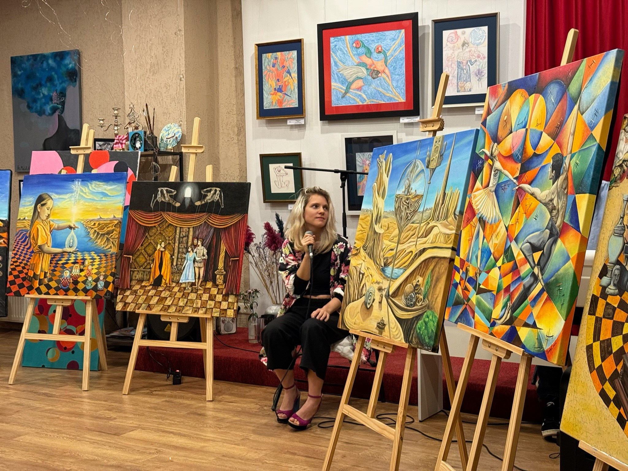 Выставка-продажа картин Ольги Савеловой. Художник живописец Савелова Ольга