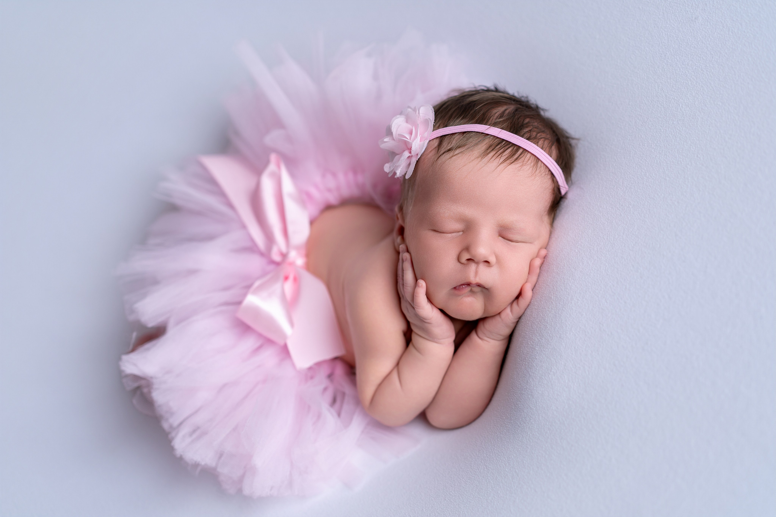 Neugeborenenfotos in Berlin – Studio oder bei Ihnen zu Hause