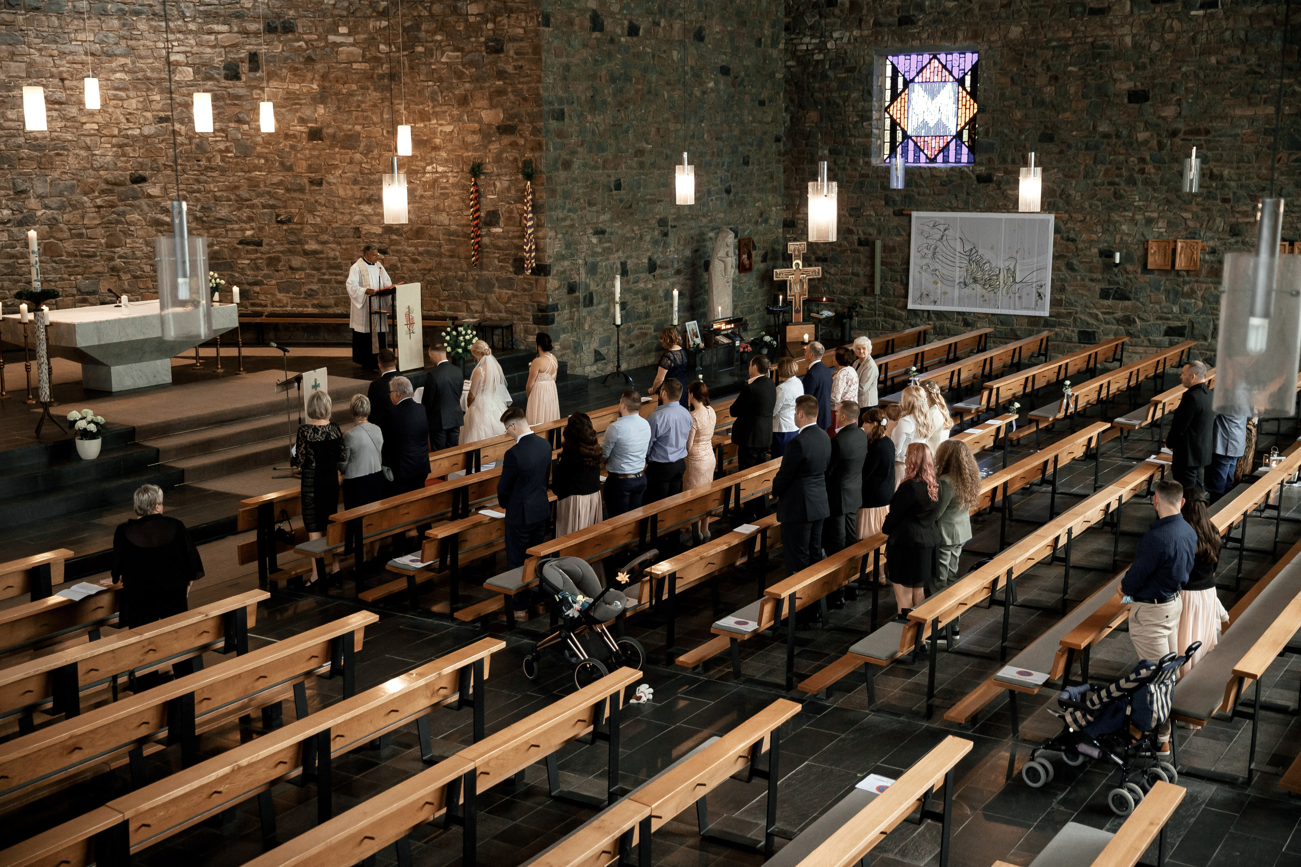 Kirchliche Hochzeit in Herborn. Fotograf NRW aus Wickede Ruhr, Milla Kunst