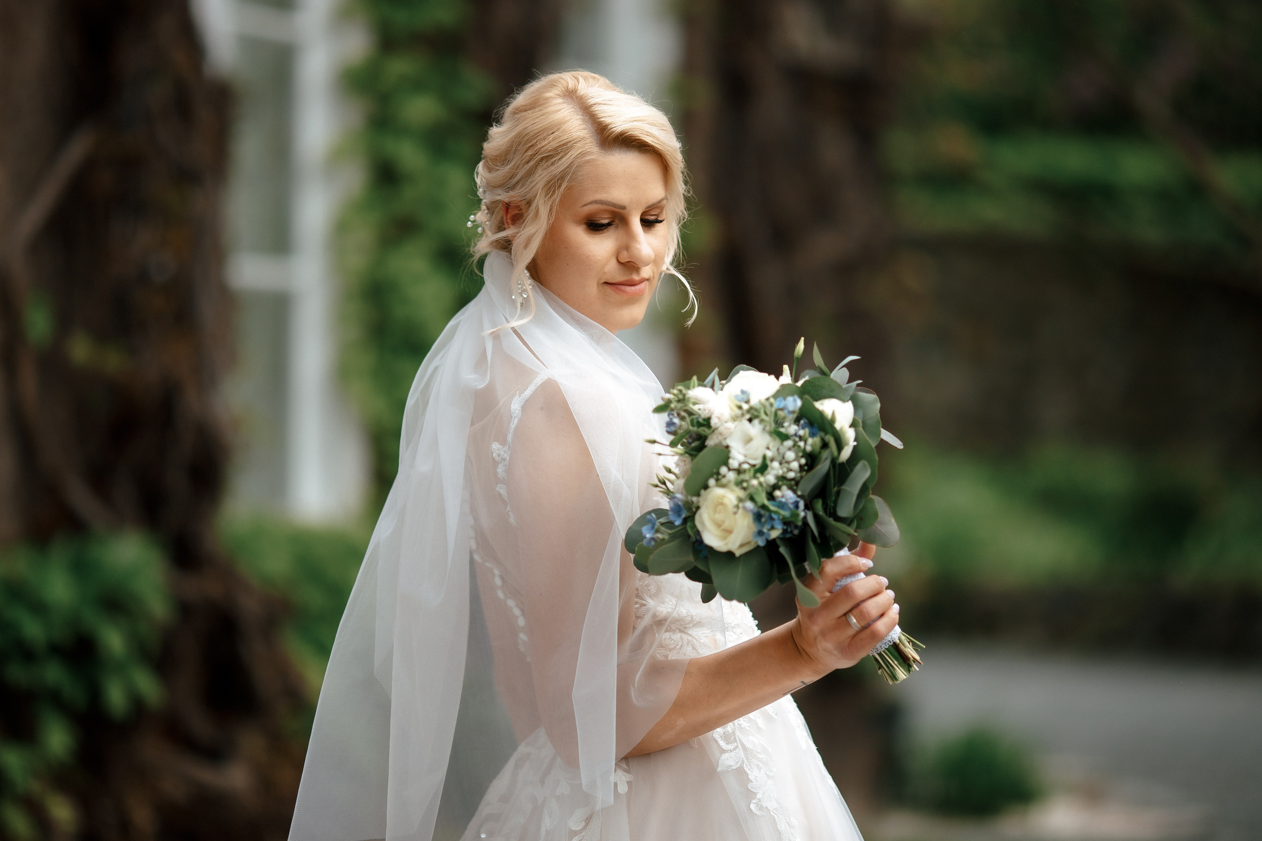 Kirchliche Hochzeit in Herborn. Fotograf NRW aus Wickede Ruhr, Milla Kunst