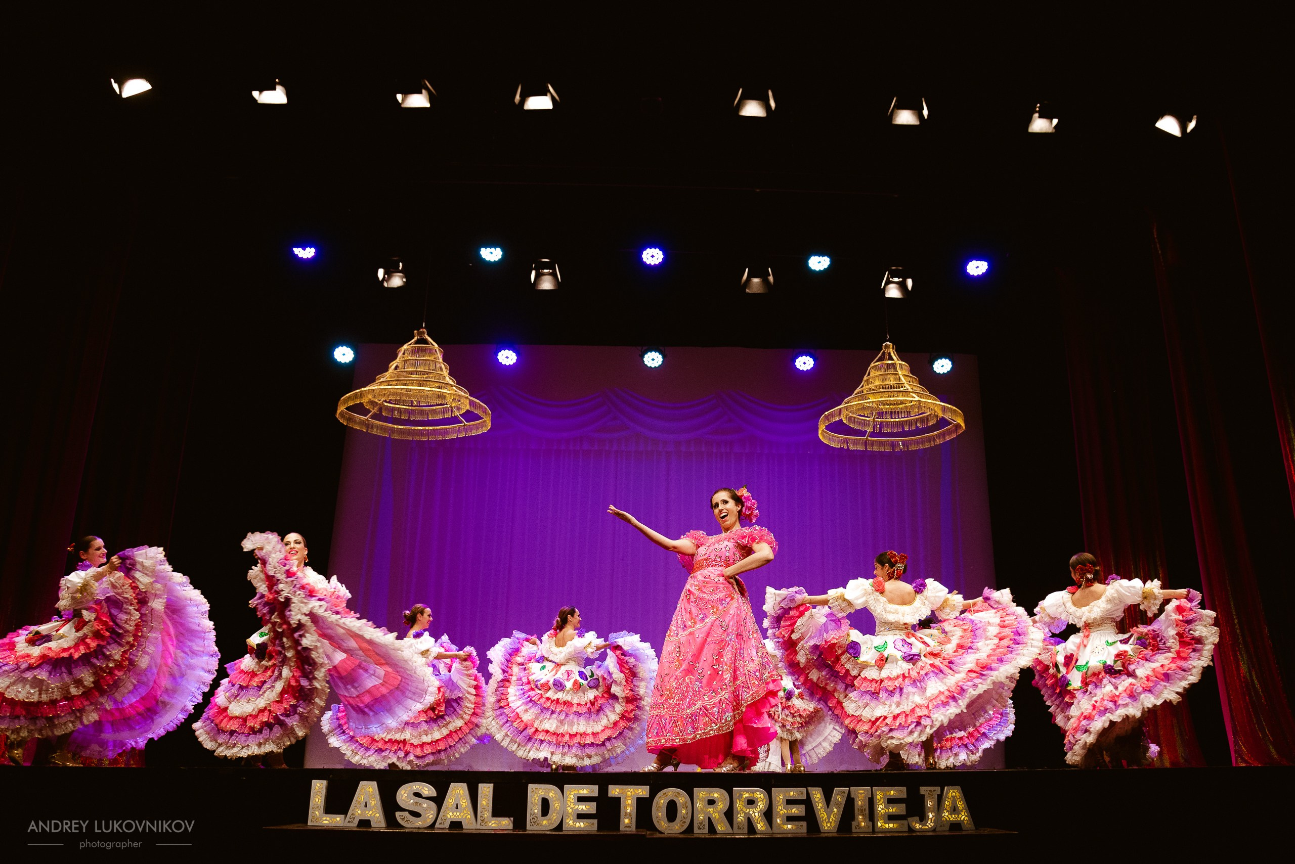 Reportaje fotográfico y rodaje entre bastidores del concierto de La Sal de Torrevieja en España