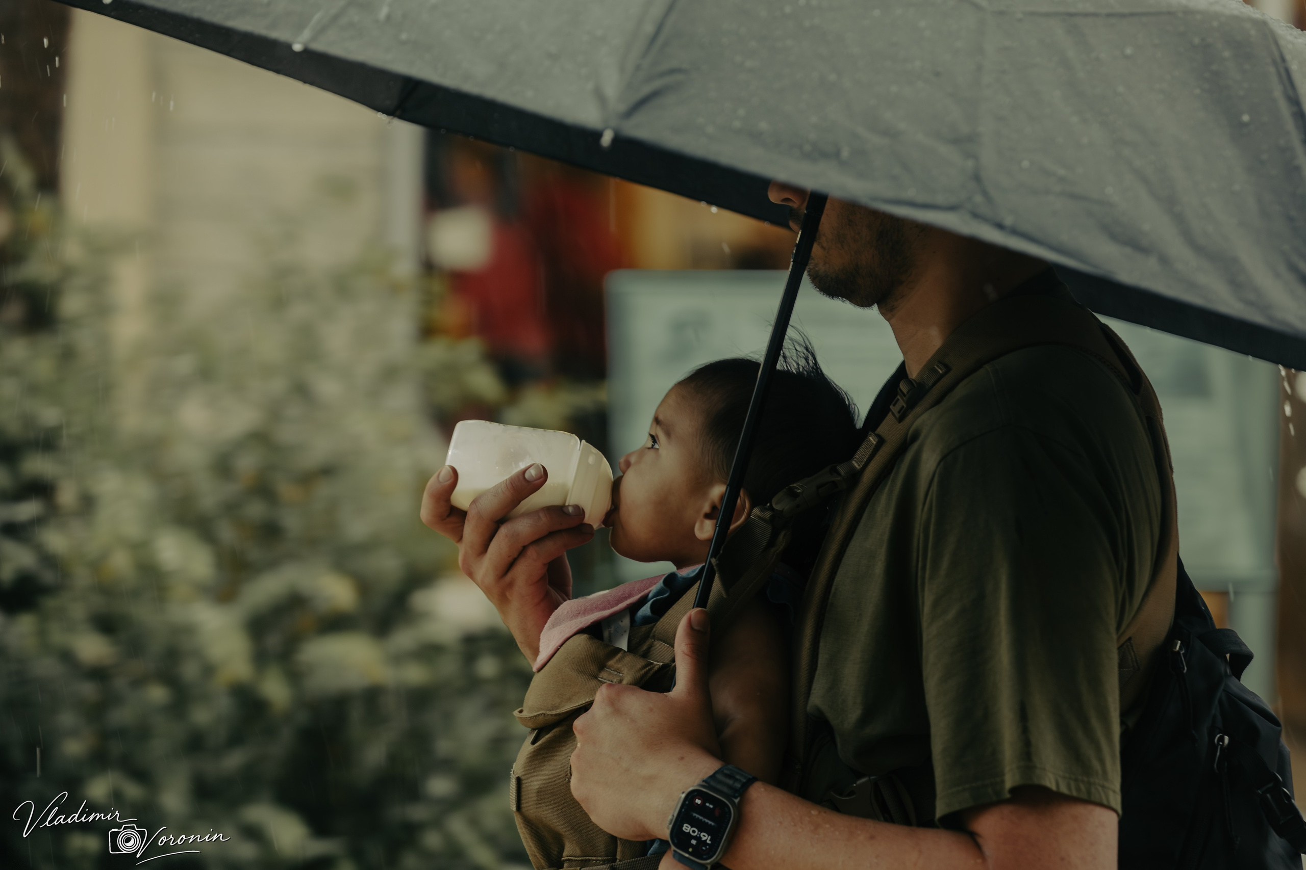 Rain in downtown. Photographer St. Augustine