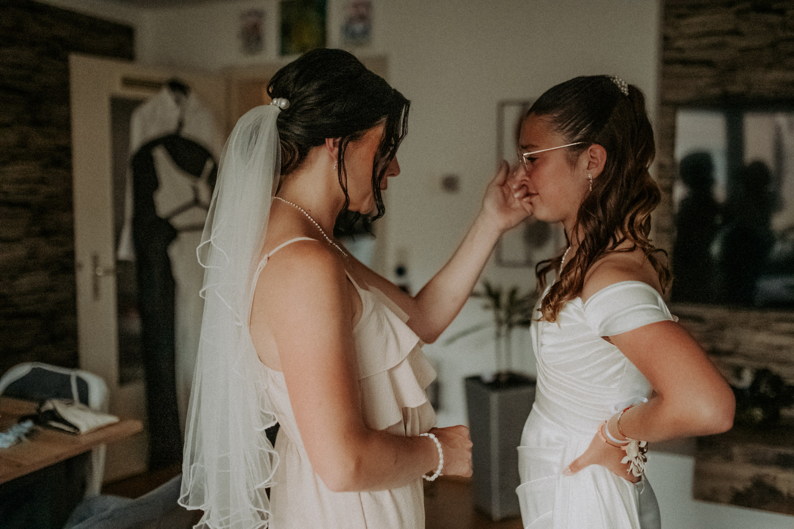 Hochzeit von Jenny & Basti – Emotionale Hochzeitsfotos | Hochzeitsfotograf Würzburg. Anna Saribekyan – Beste Hochzeitsfotografin in Würzburg, Top 10 in Deutschland