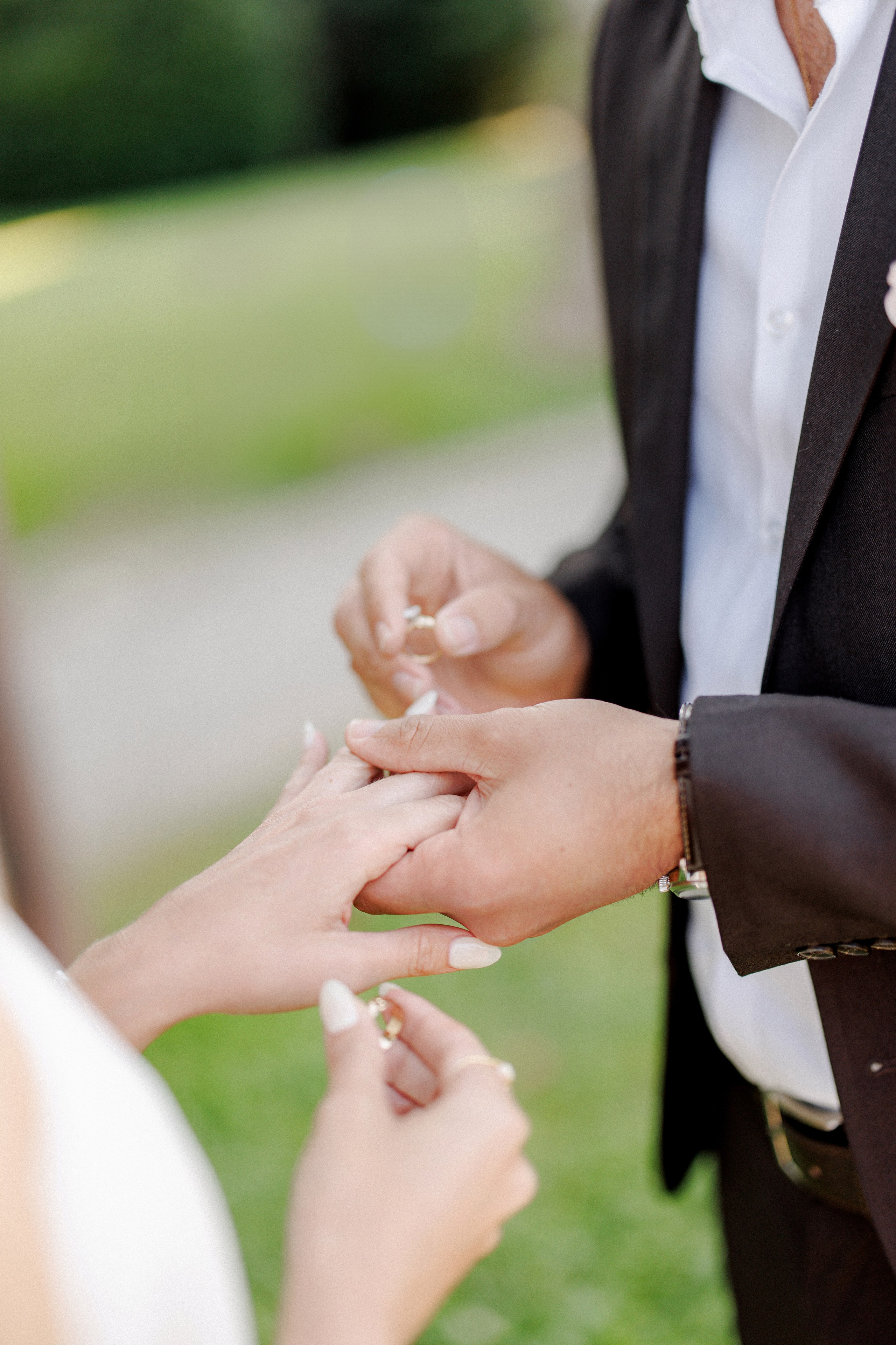 Ein frühes Elopement am Comer See: Eine Liebesgeschichte, die in Erinnerung bleibt. Familien- & Hochzeitsfotografin Schweiz. Valeria Diaz in Zürich und Umgebung