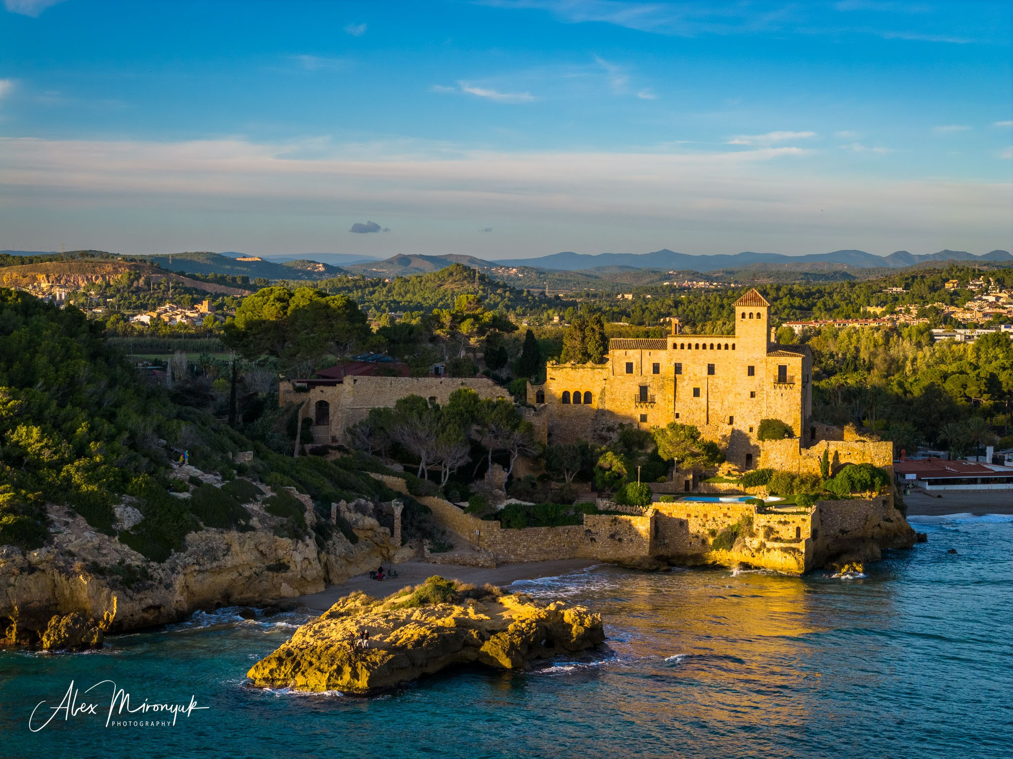 Catalonian Medieval Castles. Pet, Senior, Landscape, portrait studio, photographer in Miami and Sou