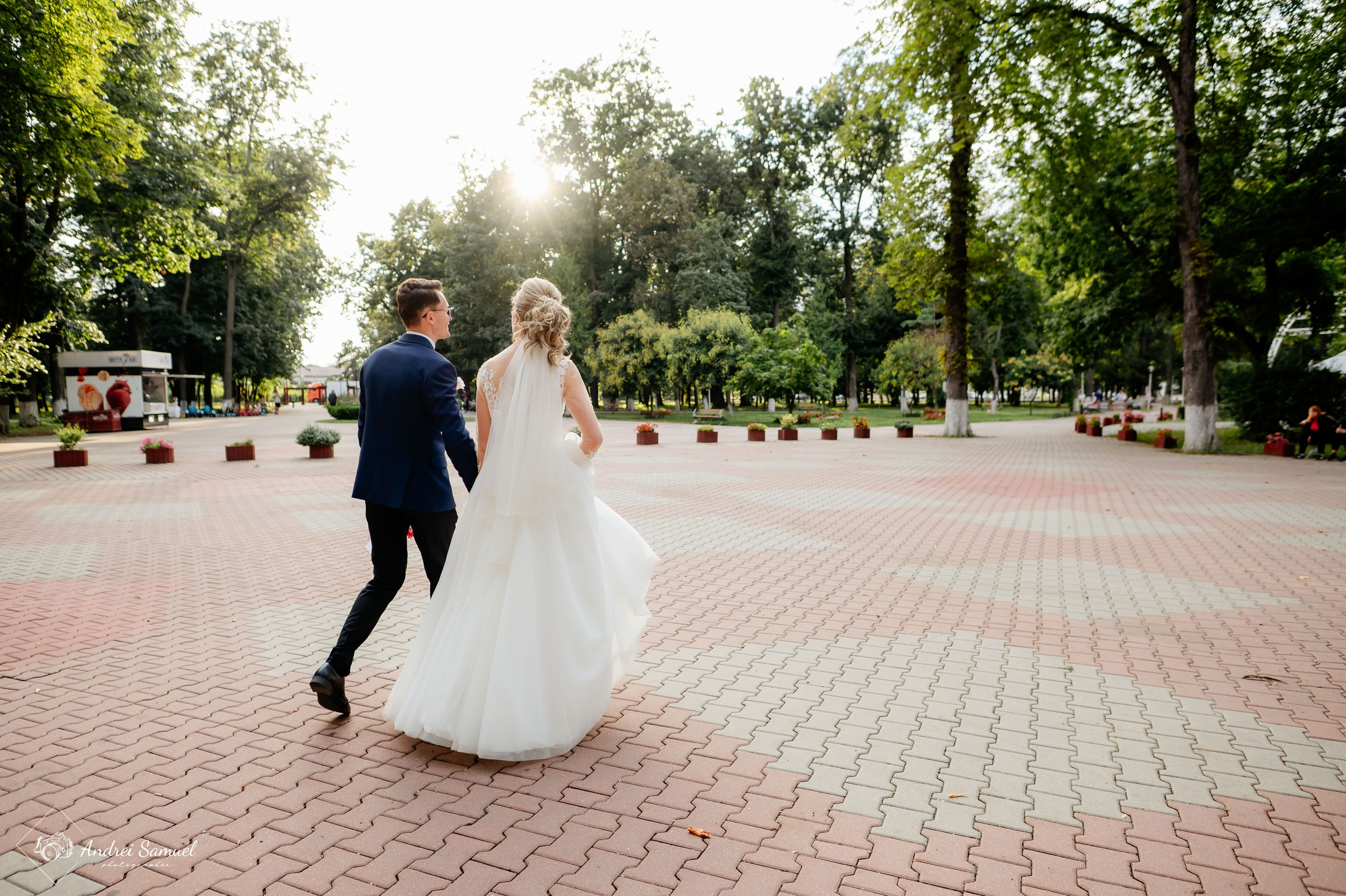 Despre mine. Andrei Samuel – Fotograf București | Evenimente, Studio, Imobiliare, Produs