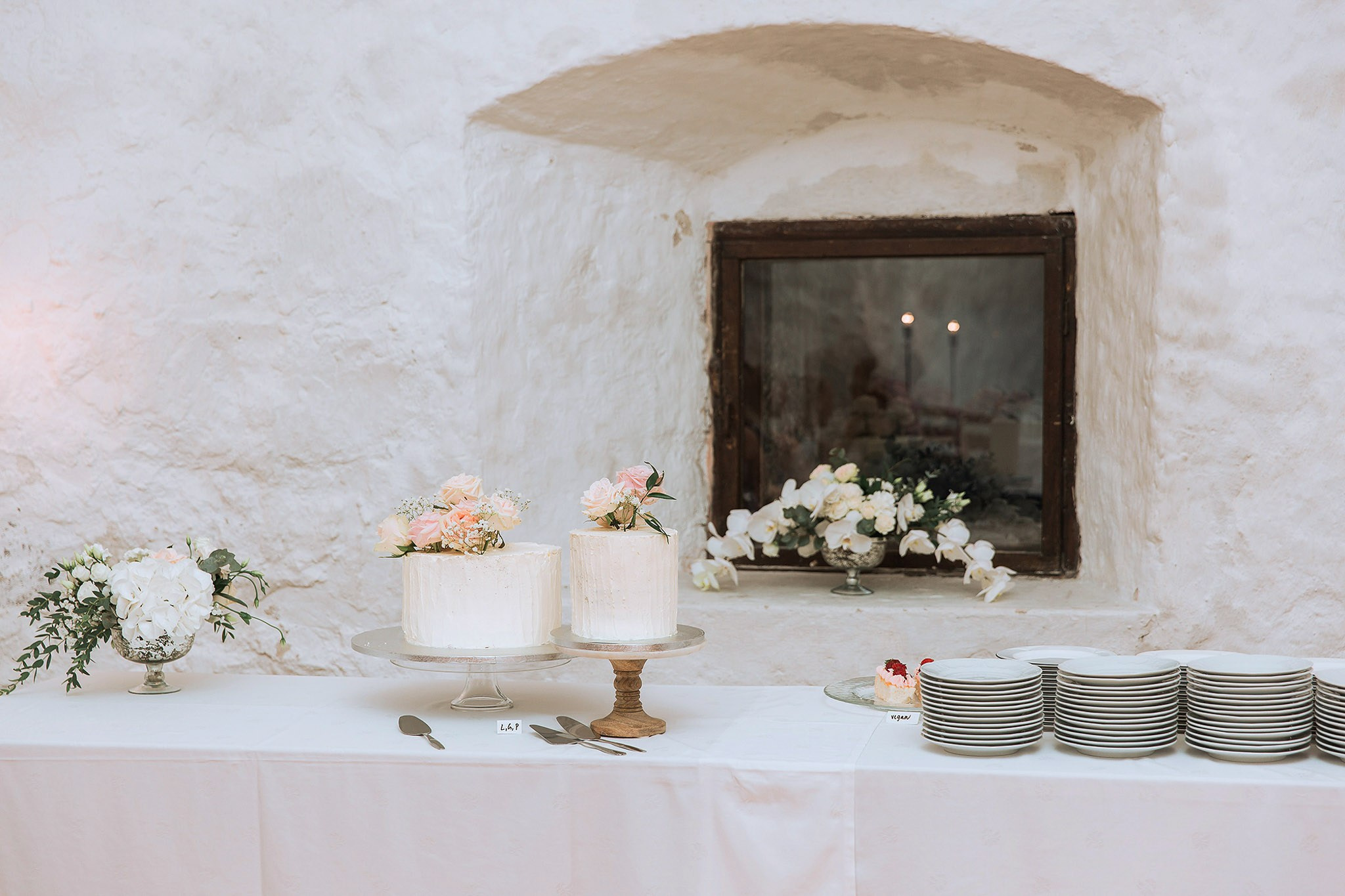 Häävalokuvaaja Helsingissä – Studiohappymoment | Romanttisia hetkiä