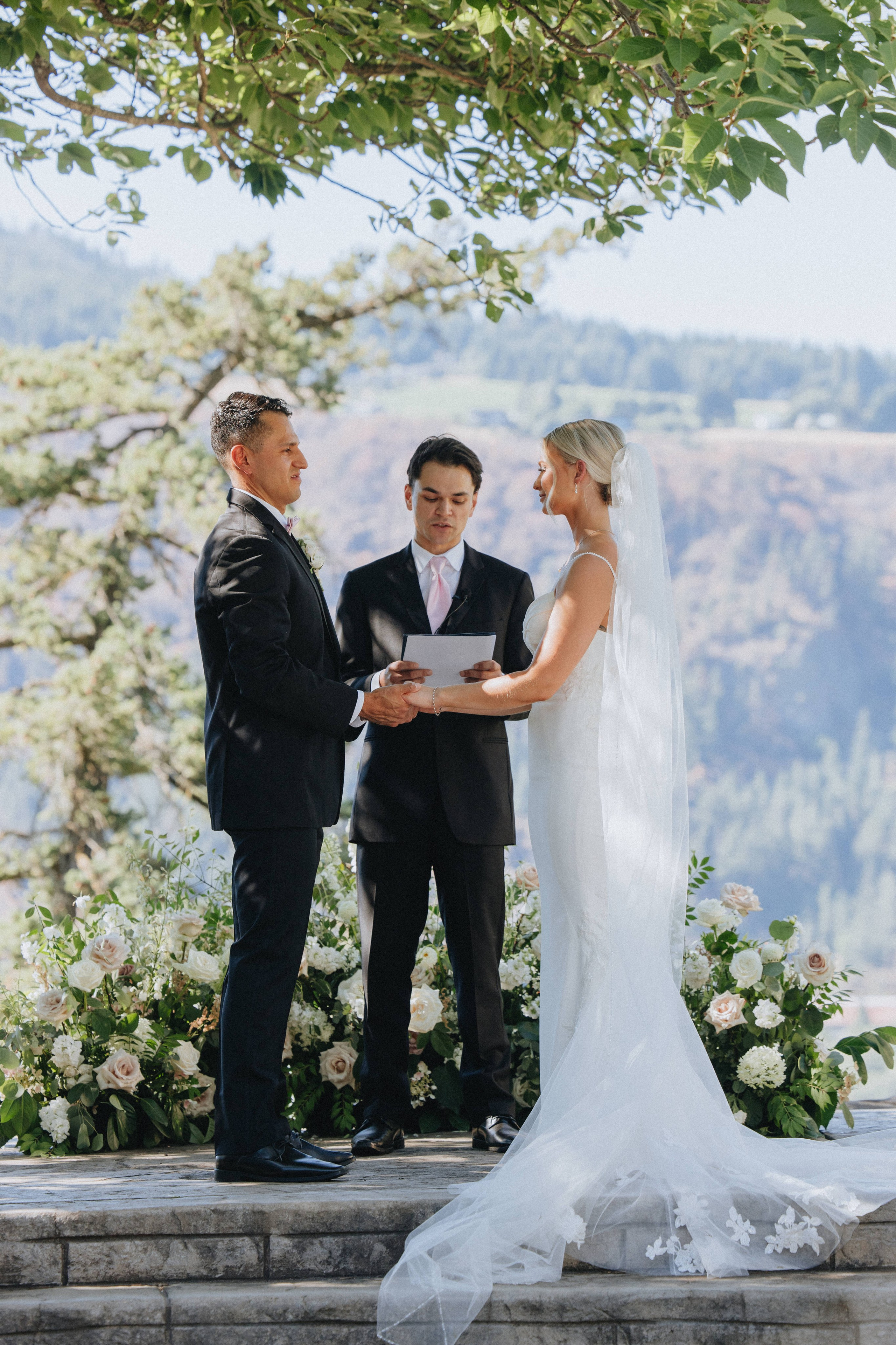 Brook & Richard's Wedding in Portland Oregon| Captured by Georgy Shishkin, Professional Wedding Photographer Seattle, Bend & Oregon Coast. Capturing Love in the Heart of the Pacific Northwes