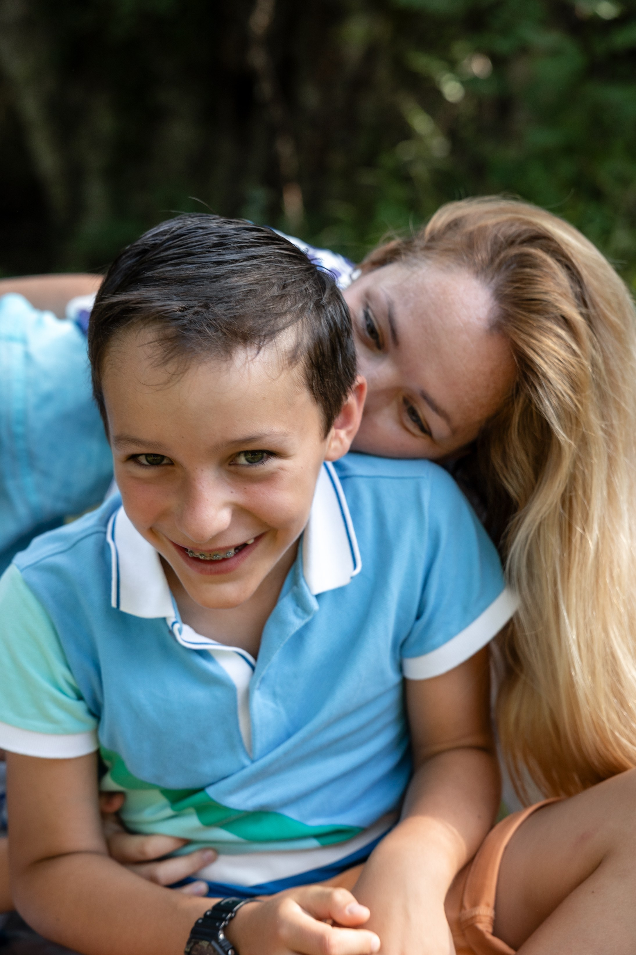 Family photoshoot in Parc du Cabirol, Colomiers. Eugénie Smirnova — your photographer in Toulouse and southwest France