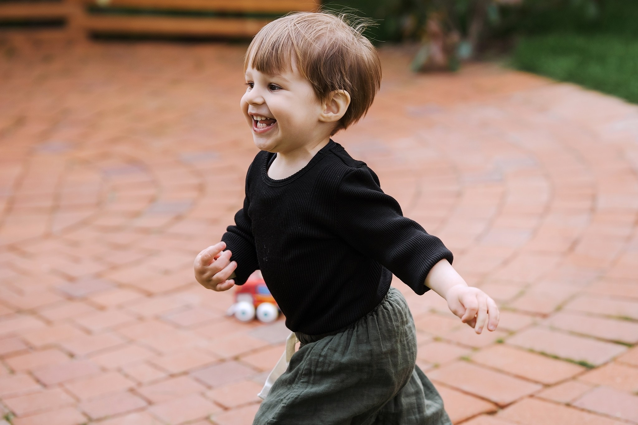 Calin. Fotograf evenimente. Fotograf nunta. Fotograf Botez. Mihaela Savu