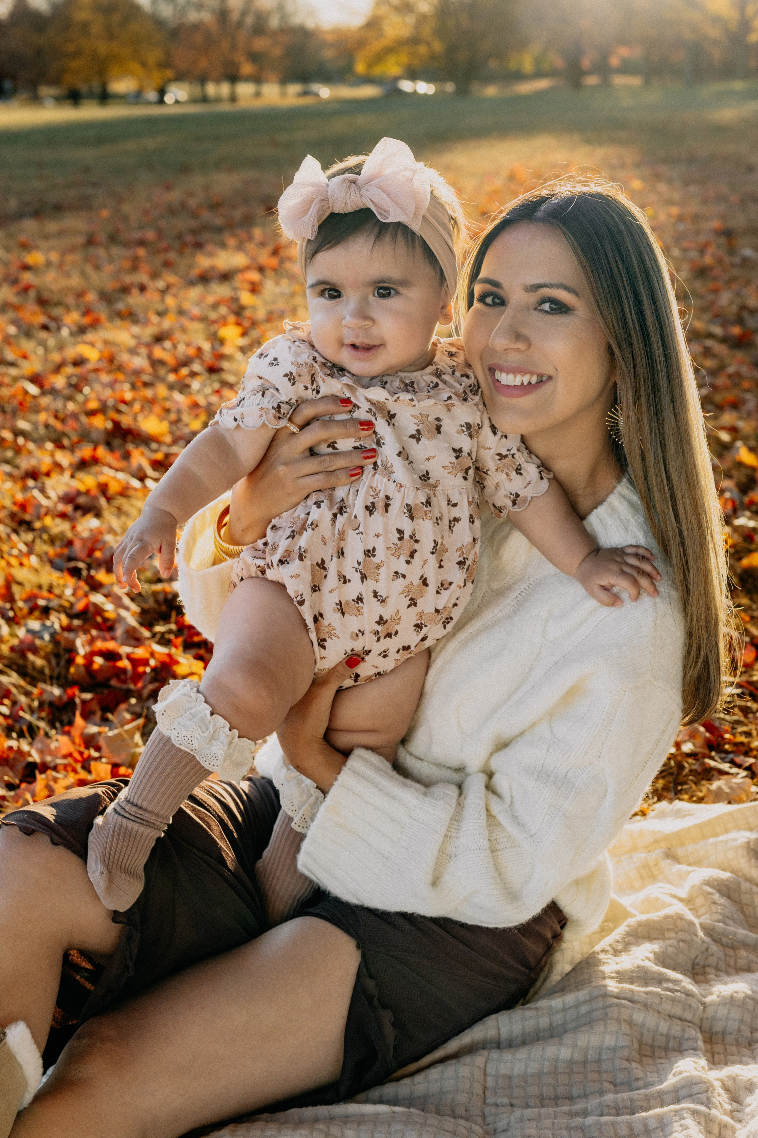 Fall Family Photography – Warm & Cozy Outdoor Session. Alisa Tant — Family and newborn photographer Bucks County, Montgomery county, Philadelphia, NJ