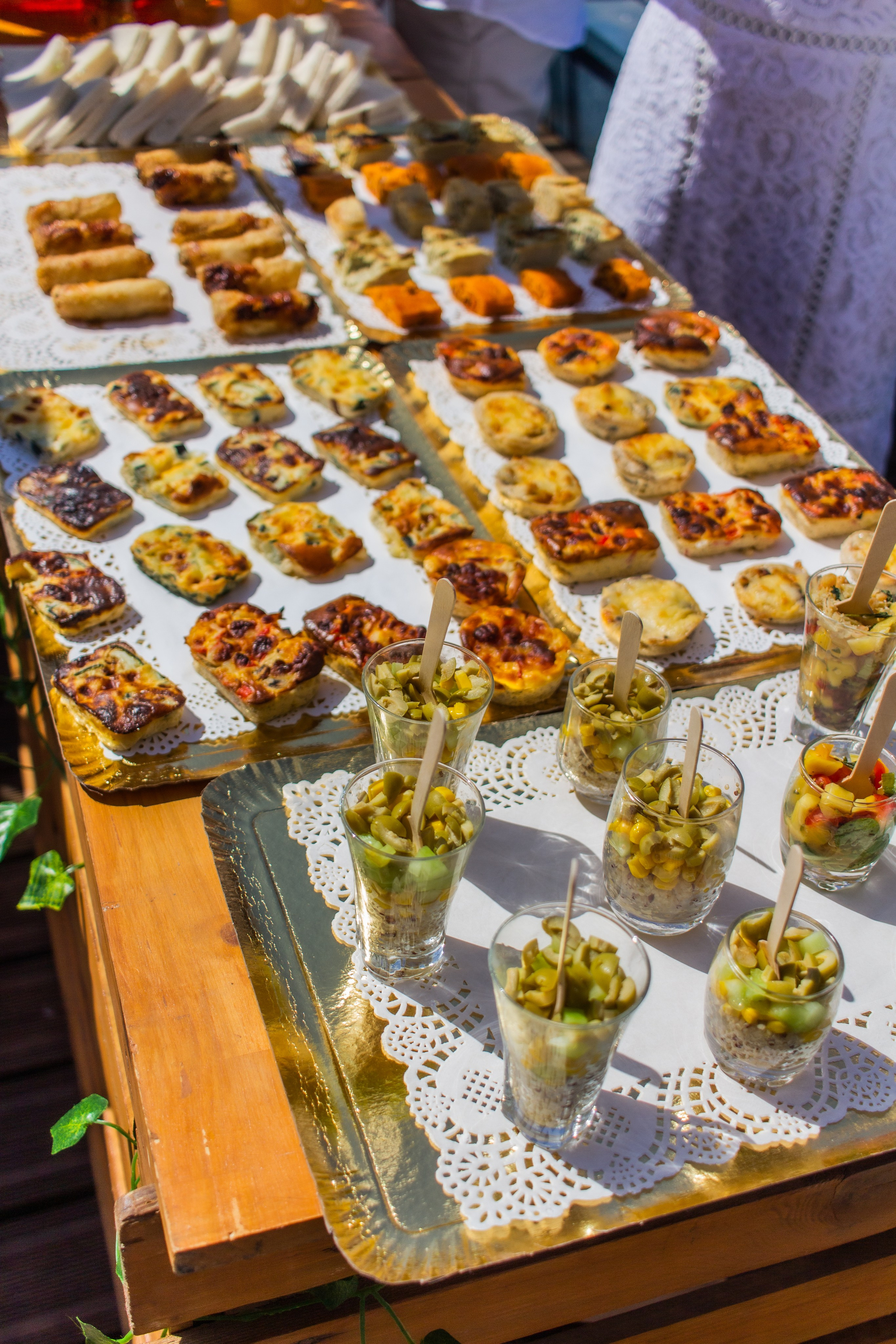 Mariage de Ny & Hasina vue la Loire. Photographe professionnelle à Poitiers, Tours et Châtellerault | Studio photo entre Poitiers et Tours – portraits, familles, entreprises, ma