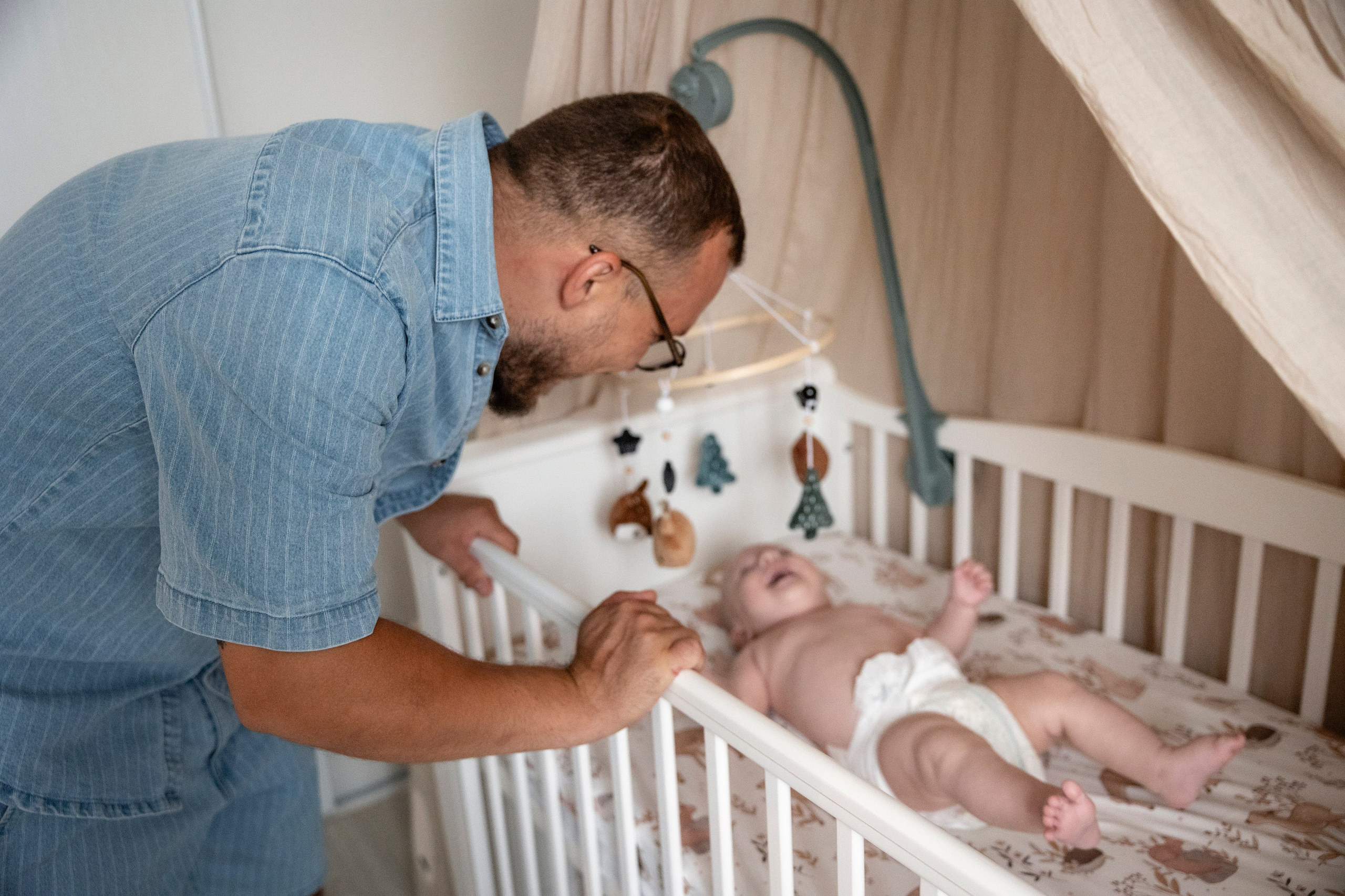 Noah’s christening in Tournefeille and Paroisse Orthodoxe Roumaine of Toulouse “La Protection de la Mère de Dieu”. Eugénie Smirnova — photographe à Toulouse et dans le sud-ouest de la France