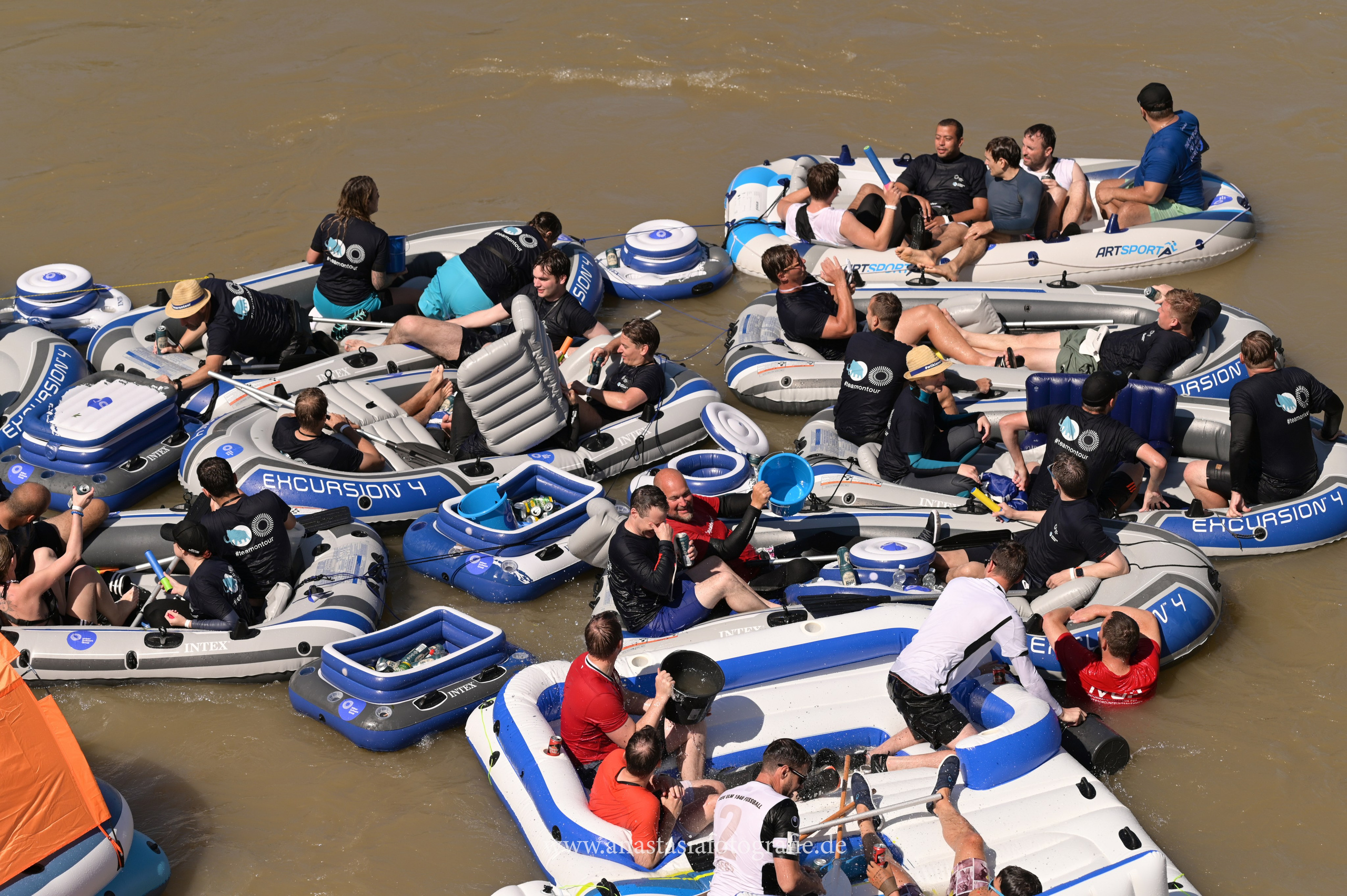 Nabada Ulm 2025. Newbornfotograf Kinderfotograf Ulm Familienfotograf Anastasia Neu-Ulm