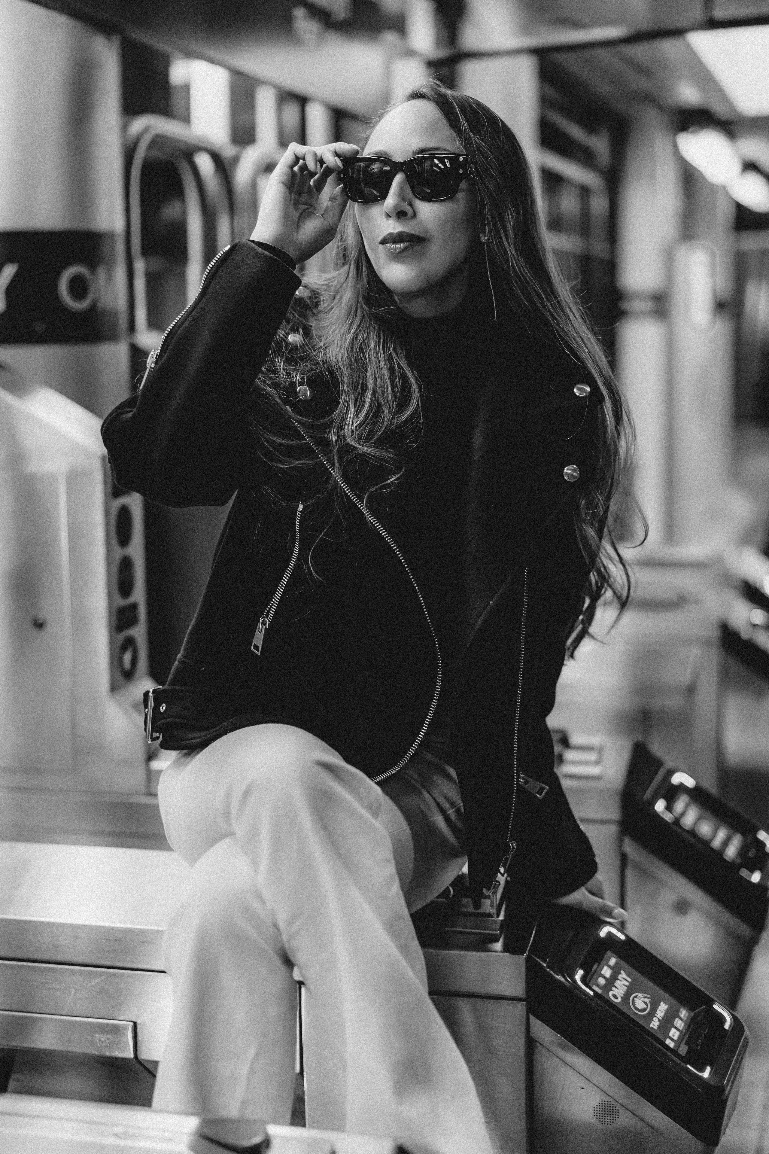 NYC Subway Portrait Photography | Underground Photo Sessions New York. Videographer and photographer in New York // MAKAROV.VIDEO