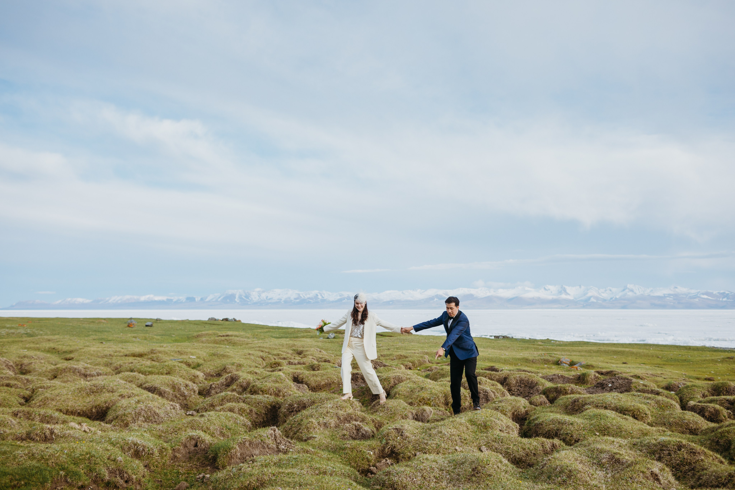 Свадебная фотосессия на Сон-Кёле — Alex & Stella (USA) | Оксана Шувалова, фотограф в Кыргызстане — Wedding Photoshoot Son-Kul. Фотограф в Бишкеке Оксана Шувалова