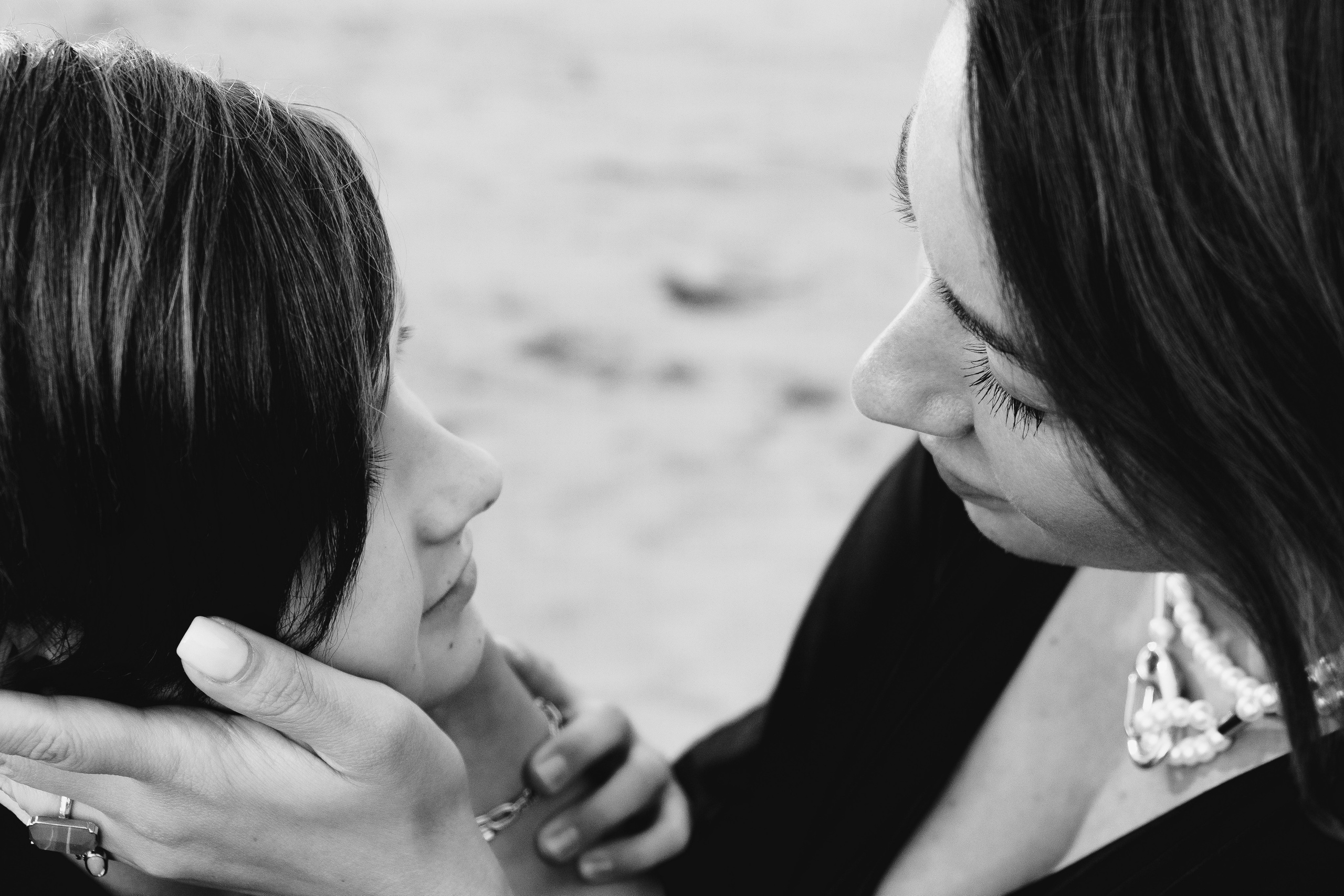 Atmospheric family photo session on the beach