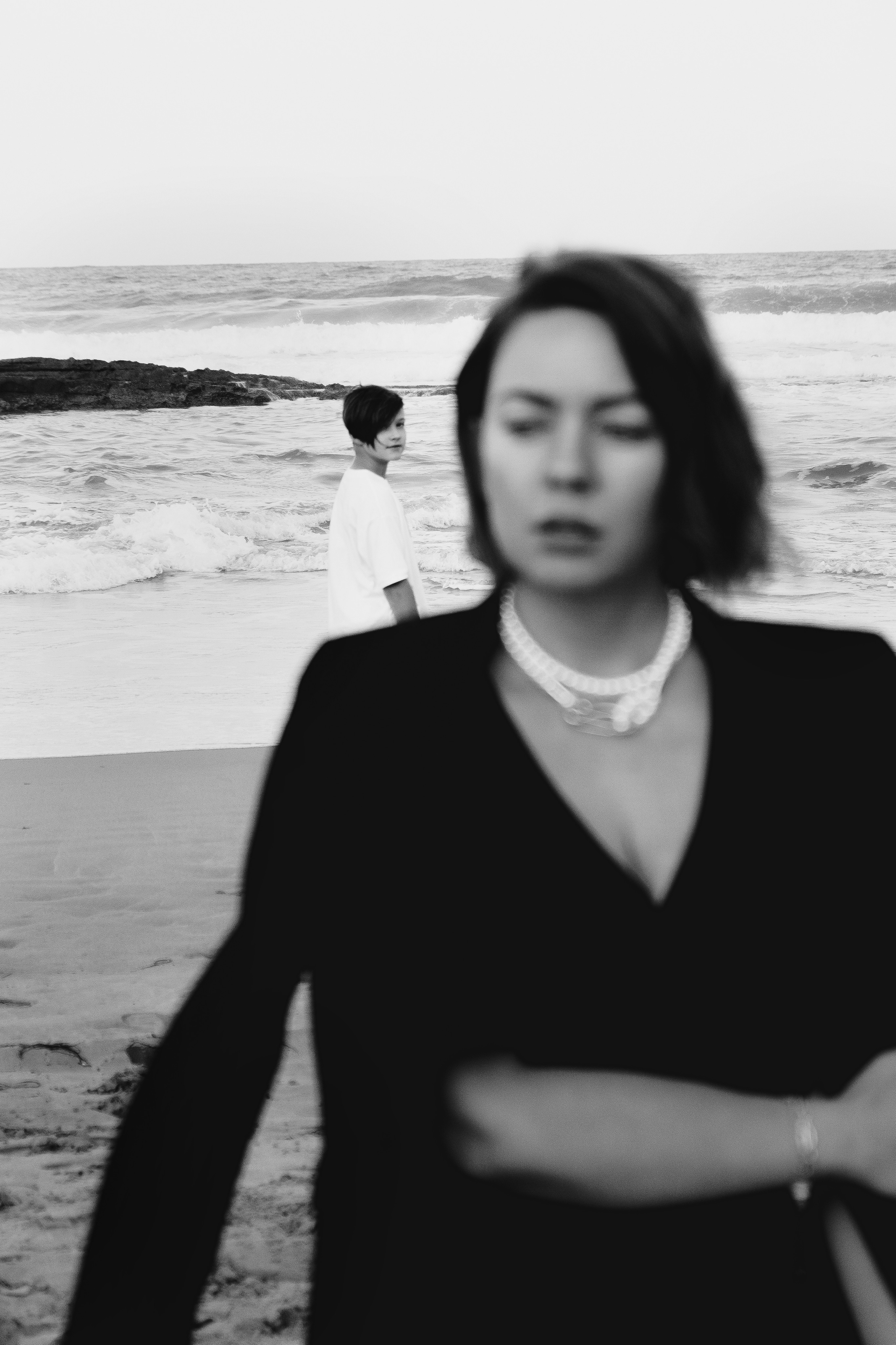 Atmospheric family photo session on the beach