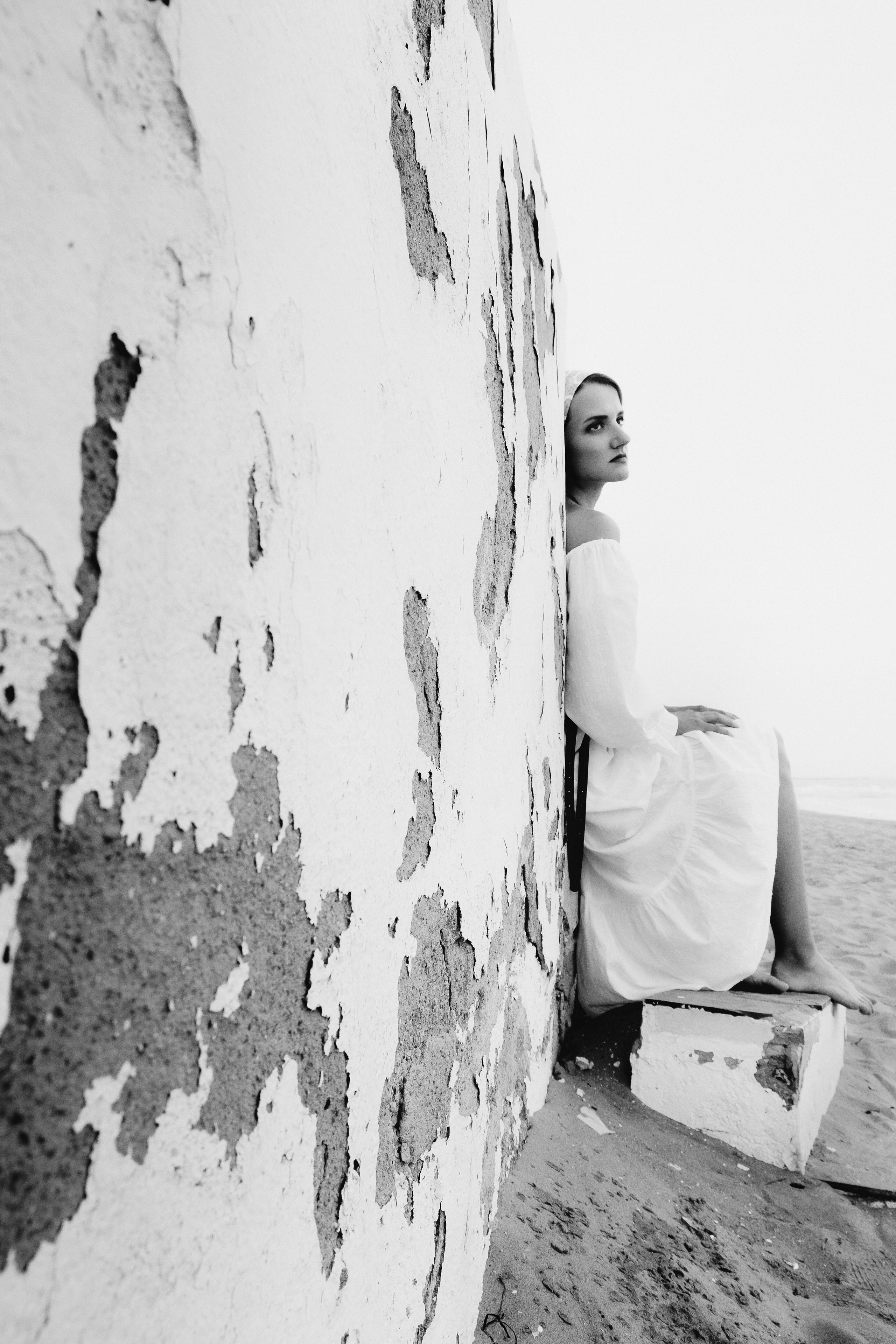 Atmospheric photo session by the sea