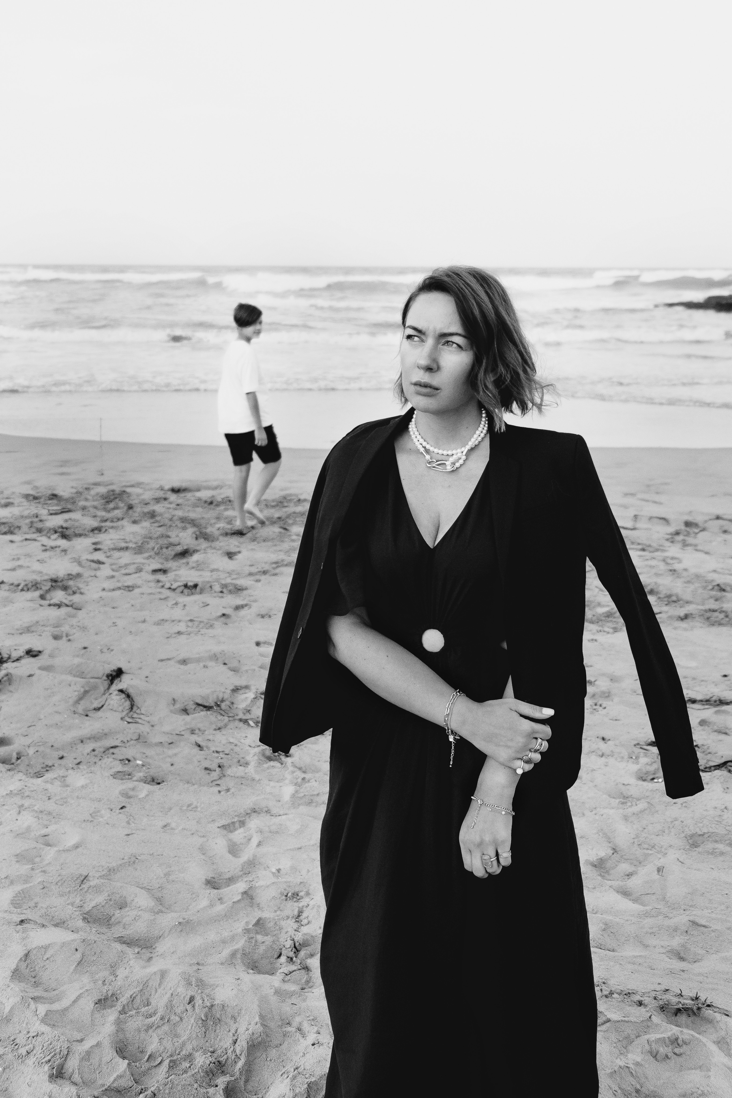 Atmospheric family photo session on the beach