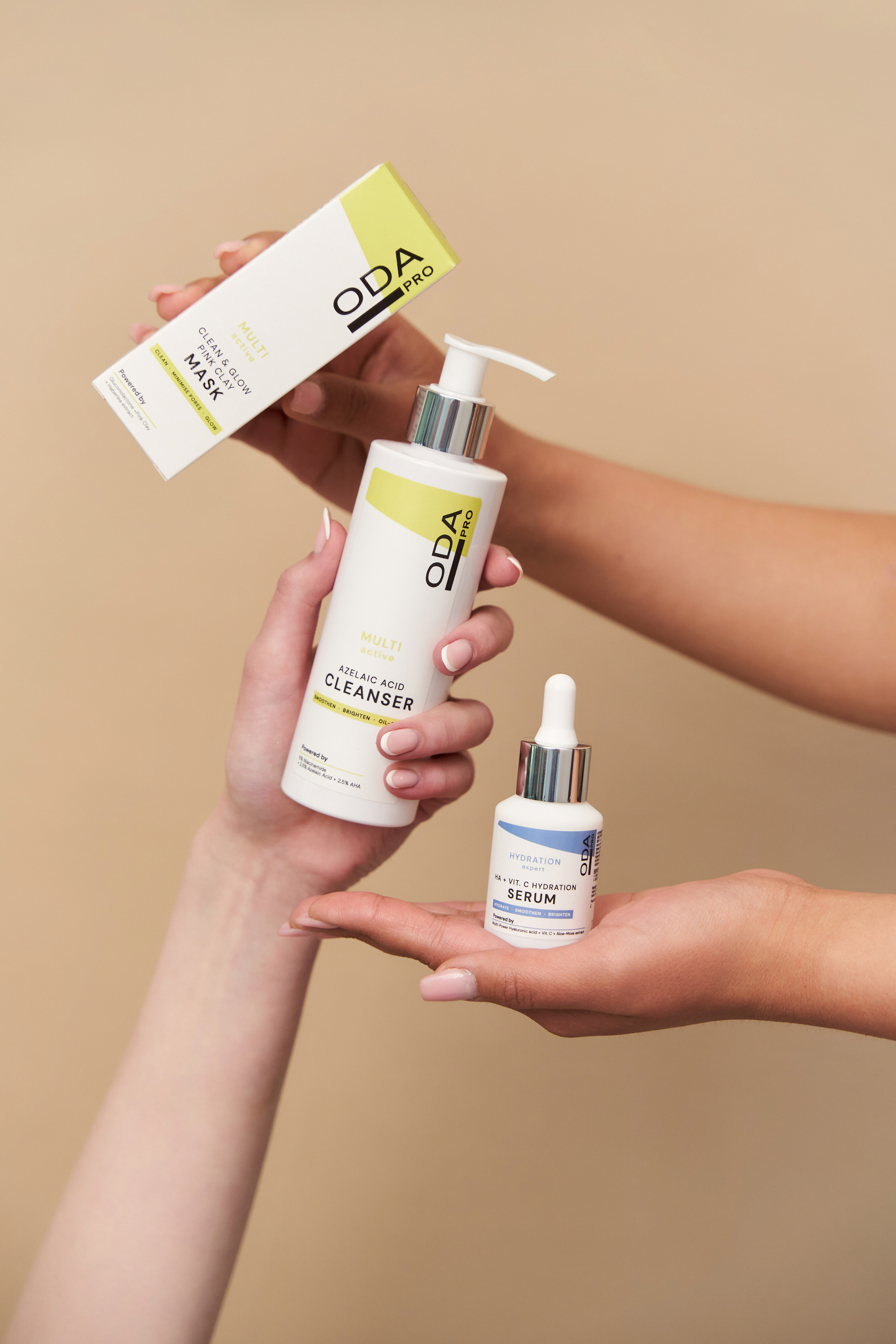 ODA PRO fotosesija studijoje. Fotografas Jevgenijus Misevič — misevicphoto.com