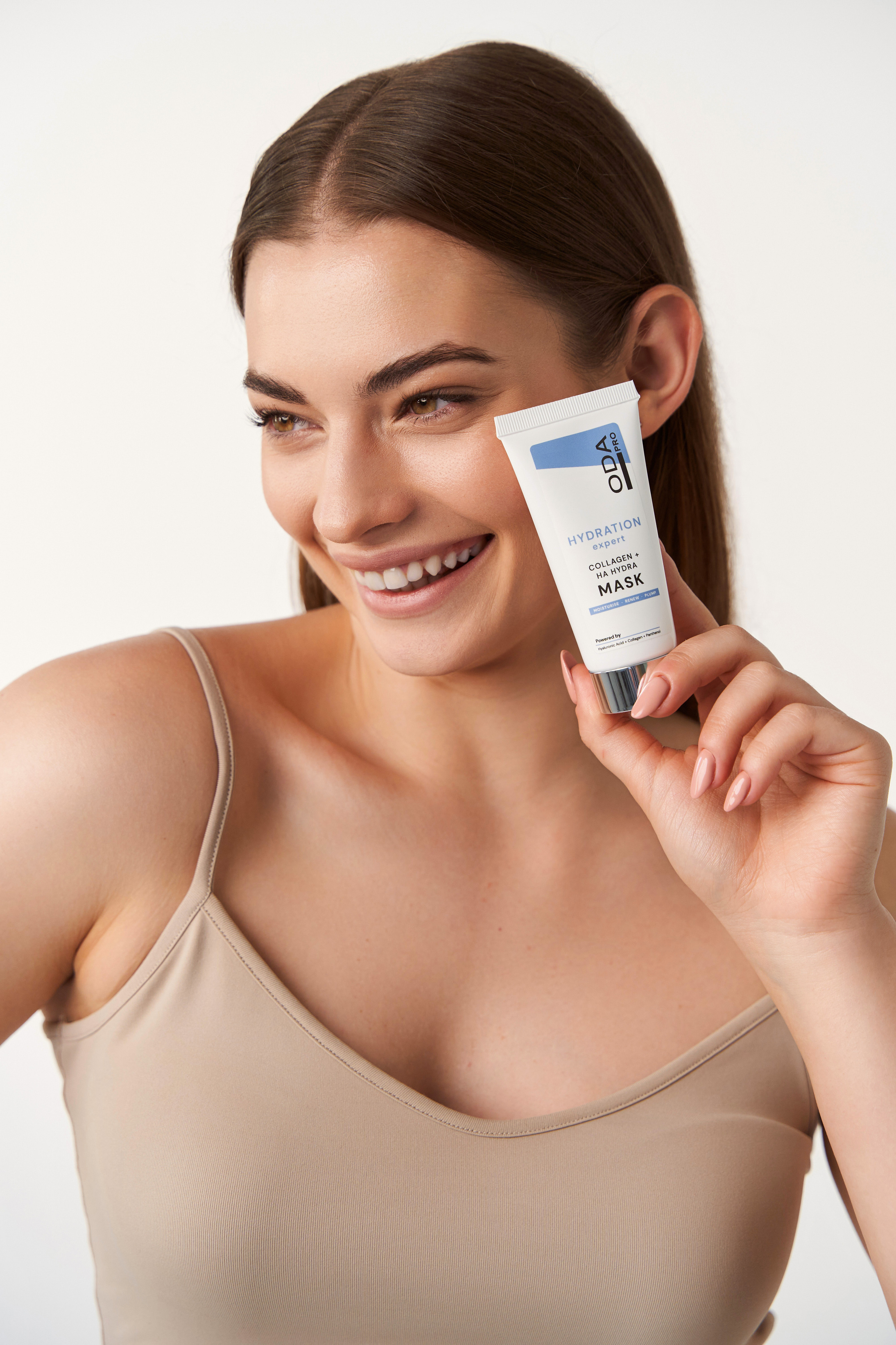 ODA PRO fotosesija studijoje. Fotografas Jevgenijus Misevič — misevicphoto.com