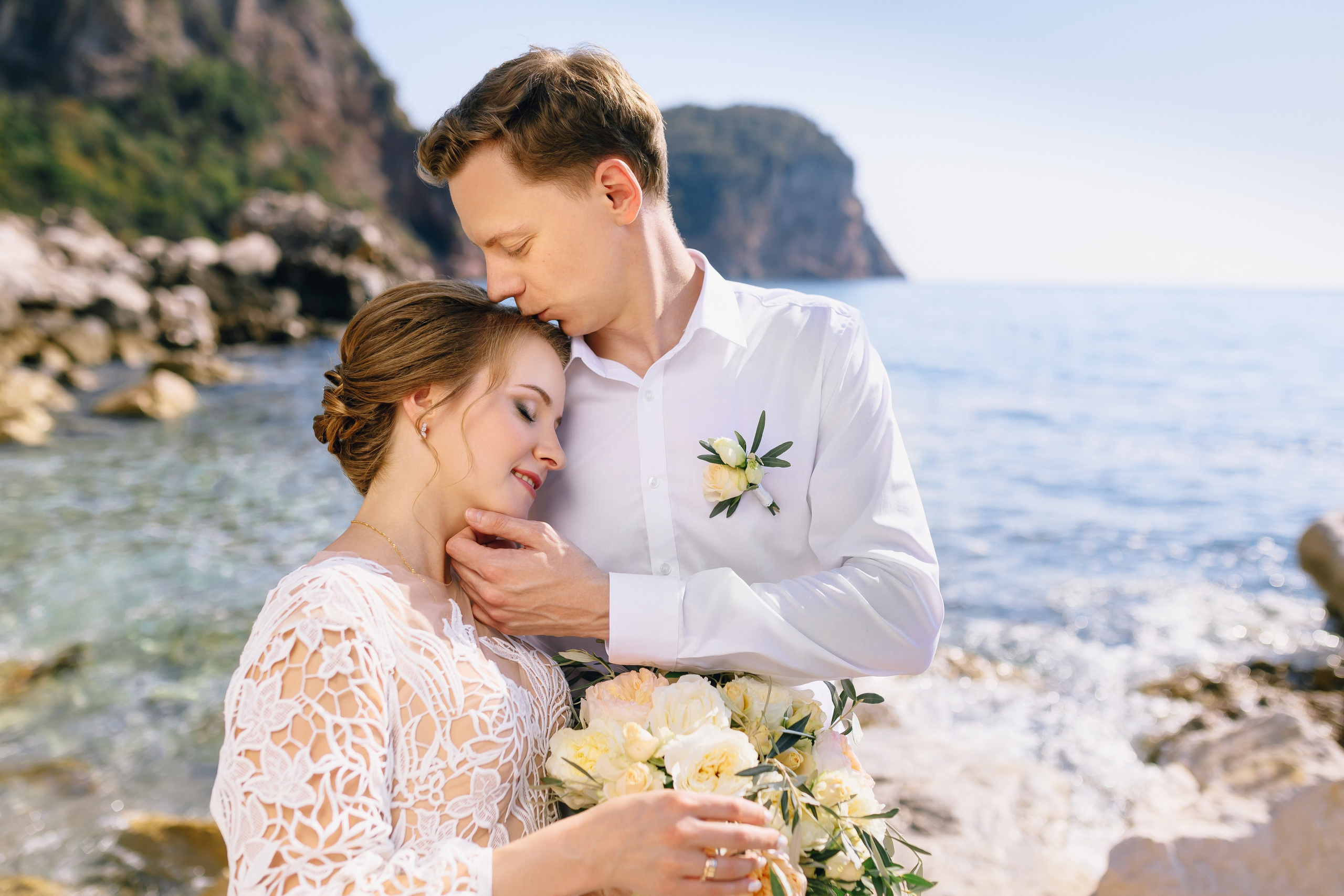 Wedding makeup artist hairdresser in Montenegro. Makeup artist and hairdresser in Montenegro Nadia Lia