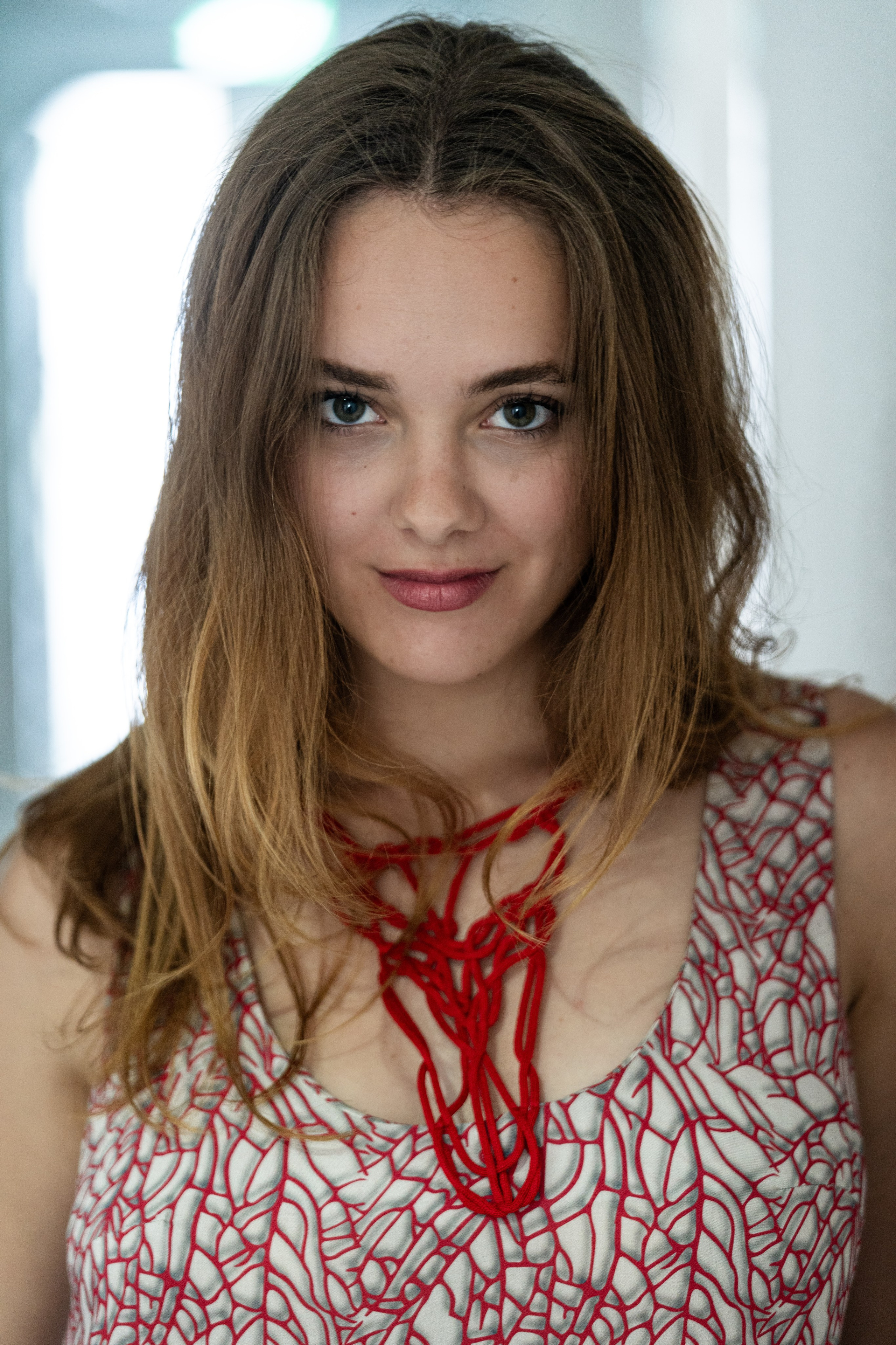 LOLA & OBLIQUE. Portrait photographer in Germany and all over Europe Mischa Blank