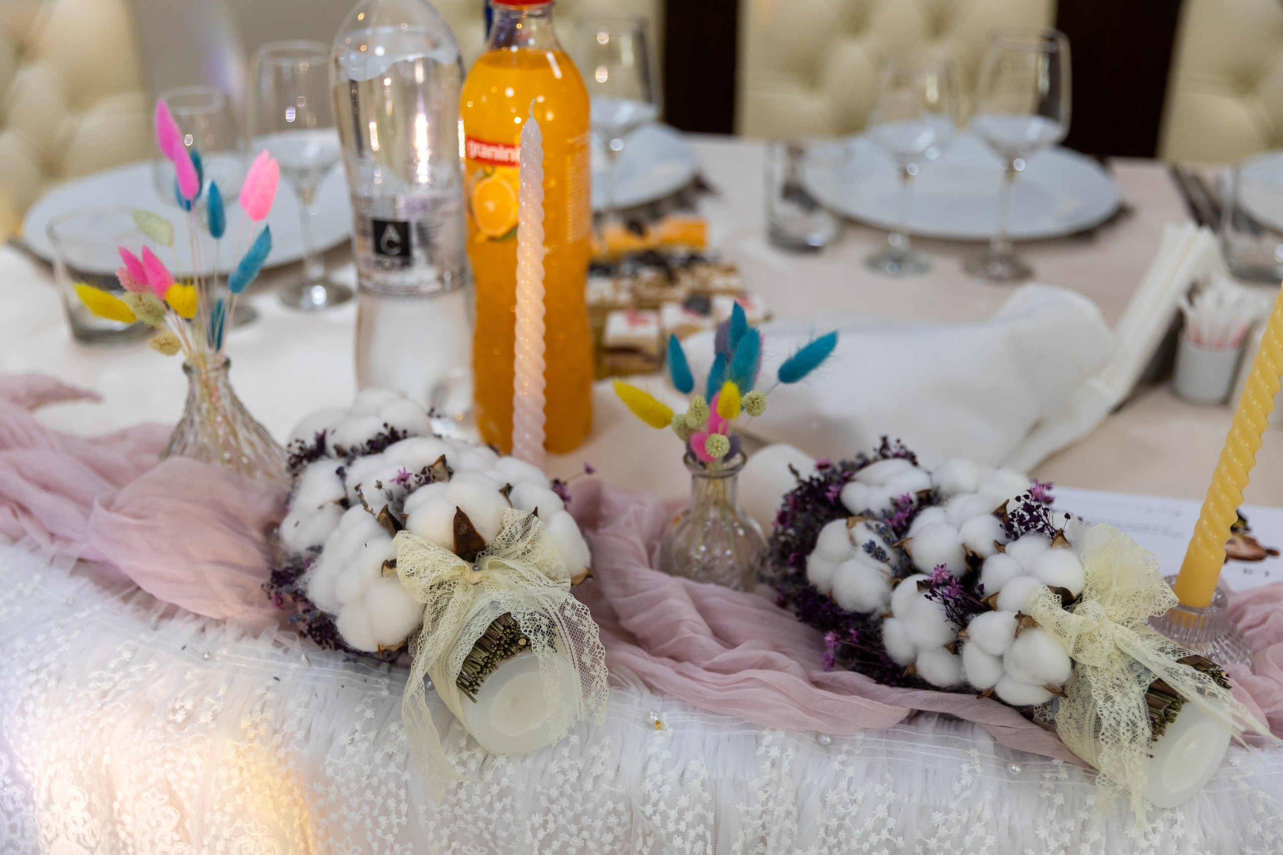 fotograf botez , fotografie botez Botoșani, fotograf Alin Chirilă, amintiri botez, fotografii botez, botez Miruna Parascheva, fotograf copii, fotografie botez în Botoșani-alt="botez , fotografie botez Alin Chirilă, amintiri botez, fotografii emoționante botez Botoșani"-- fotografii-botez-bebelus- amintiri-botez-micuț- moment-sfânt-crestinare- fotografie-emotionanta-botez- detalii-botez-bebelusi- parinti-fericiti-la-botez- fotograf-botez-profesionist- botez-in-biserica-ortodoxa- micuț-botezat-cu-emoție- zâmbete-și-lacrimi-la-botez- bebeluș-la-cristelniță- decor-botez-colorat- botez-cu-dragoste-și-credință- emotie-pura-la-botez- fotograf-botez-botosani- botez-iasi-suceava-fotograf- amintiri-nepretuite-botez-- Preotul ținându-l pe micuțul Mathias Gabriel la botez, în biserica Înălțarea Domnului, Copălău - Detalii de la botezul lui Mathias – lumânare, trusou și icoană - Familia lui Mathias Gabriel alături de micuț, în ziua botezului - Portret emoționant cu mama și bebelușul în brațe, în biserică,fotograf profesionist evenimente Botoșani, Iași, Suceava, Fălticeni, Bacău, Pașcani, Roman - AlinoFotoStudio by Alin Chirilă - servicii foto nuntă, botez, cununie, ședințe foto creative, albume personalizate, fotografii emoționante și calitative pentru cele mai importante momente din viață,fotograf nuntă Botoșani Alin Chirilă, ședință foto botez Iași - AlinoFotoStudio, servicii fotograf profesionist evenimente Suceava, fotograf cununie civilă Fălticeni - Alin Chirilă, album foto nuntă personalizat Bacău.“Bebeluș botezat în biserică, ținut în brațe de nași” • “Detaliu cu lumânarea de botez decorată cu flori albe” • “Părinți emoționați alături de copilul lor la ceremonia de botez” • “Masa festivă de botez cu decor tematic și tort personalizat” • “Momentul în care preotul toarnă apă sfințită pe fruntea bebelușului” “Bebeluș în rochie albă de botez, zâmbind în brațele mamei” • “Detaliu cu cruciulița de botez așezată pe o pernă de satin” • “Părinți și nași aprinzând lumânările în timpul ceremoniei de botez” • “Tort de botez decorat cu figurine tematice și numele copilului” • “Copil botezat dormind liniștit în pătuțul decorat festiv” • “Momentul în care preotul binecuvântează copilul în fața altarului” • “Invitați adunându-se în jurul mesei festive la petrecerea de botez” • “Bebeluș ținând în mână o jucărie personalizată primită la botez” • “Familie fericită pozând împreună după ceremonia de botez” • “Decor tematic cu baloane și flori la locația petrecerii de botez” fotograf Botoșani fotograf evenimente fotograf botez Alin Chirila fotograf alinofotostudio.fotograf botez Amelis Maria, fotografie botez Botoșani, fotograf Alin Chirilă, amintiri botez, fotografii botez, botez Amelis Maria, fotograf copii, fotografie botez în Botoșani,