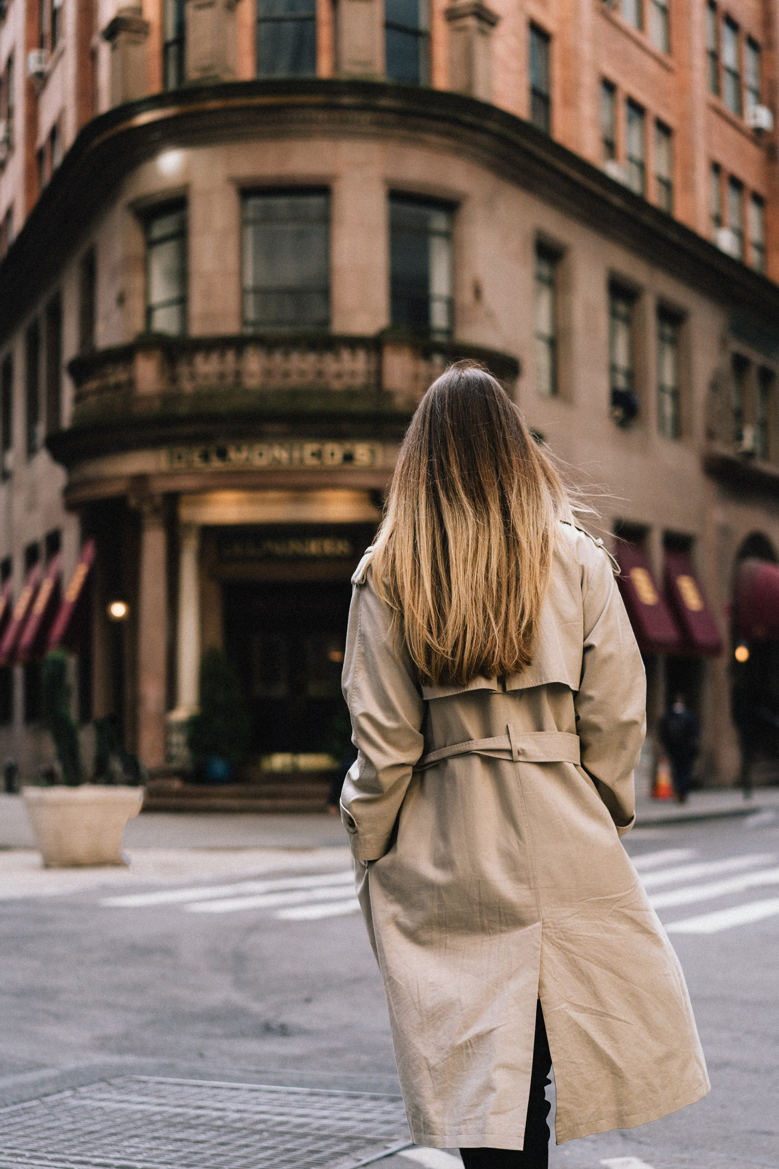 NYC Financial District Portrait Photography | Classic & Modern Portrait Sessions. Videographer and photographer in New York // MAKAROV.VIDEO
